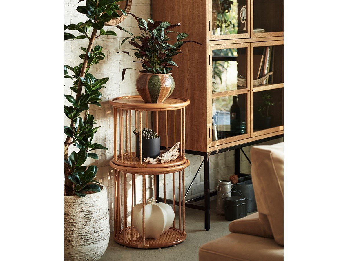 【オアシス/OASIS / GOODS】のSILVA SIDE TABLE / シルバ サイドテーブル 高さ39cm インテリア・キッズ・メンズ・レディースファッション・服の通販 founy(ファニー) 　テーブル　Table, Dining Table　フォルム　Silhouette, Form　ラウンド　Round, Round Neck　ラタン　Rattan, Woven Rattan　ホーム・キャンプ・アウトドア・お取り寄せ　Home Living / Home & Lifestyle / Camping Gear / Outdoor Camping　家具・インテリア　Home Furniture & Interior. Stylish & Functional Living Spaces　テーブル　Dining, Coffee & Side Tables　サイドテーブル・ナイトテーブル　Side & End Tables　サイズ違いで「高さ49cm」も展開。スタッキング(重ね置き)することで収納としてもお使いいただけます|ID: prp329100004852883 ipo3291000000035643929