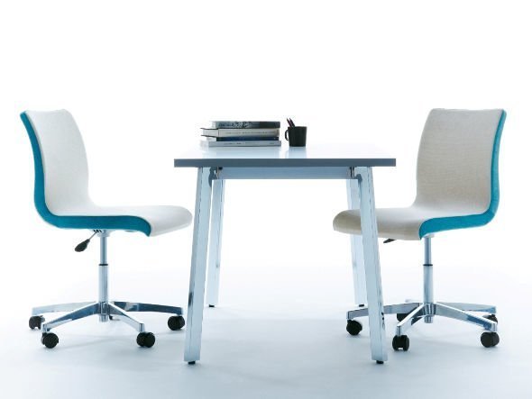 【アボール/ABORD / GOODS】のDINING CHAIR / ダイニングチェア S010-2 インテリア・キッズ・メンズ・レディースファッション・服の通販 founy(ファニー) 　送料無料　Free Shipping　クッション　Cushion, Throw Pillow　スリム　Slim, Slim Fit　ホーム・キャンプ・アウトドア・お取り寄せ　Home Living / Home & Lifestyle / Camping Gear / Outdoor Camping　家具・インテリア　Home Furniture & Interior. Stylish & Functional Living Spaces　チェア・椅子　Seating & Chairs　ダイニングチェア・木製チェア　Dining Chairs　単色張りのほか、シートの背座と側面の張地をそれぞれお選びいただく2色張りも可能です。|ID: prp329100004858500 ipo3291000000035910999