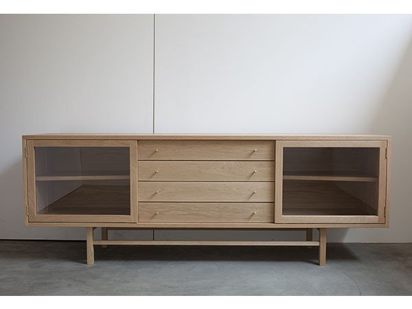 【グリニッチ オリジナル ファニチャー/greeniche original furniture / GOODS】のSide Board 1800 / サイドボード 1800 インテリア・キッズ・メンズ・レディースファッション・服の通販 founy(ファニー) 　アクセサリー　Fashion Accessories　アンティーク　Antique-Inspired　ウッド　Wooden Design　オイル　Body Oil　ガラス　Glass, Glassware　スクエア　Square, Square Shape　人気　Popular, Best Seller　ビンテージ　Vintage, Retro Style　おすすめ　Recommended / Our Picks　ホーム・キャンプ・アウトドア・お取り寄せ　Home Living / Home & Lifestyle / Camping Gear / Outdoor Camping　家具・インテリア　Home Furniture & Interior. Stylish & Functional Living Spaces　収納家具・キャビネット　Storage Furniture　サイドボード・リビング収納　Cabinet / Storage Cabinet　ウッド:レッドオーク|ID: prp329100004877035 ipo3291000000036378759