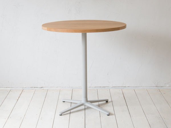 【グリニッチ オリジナル ファニチャー/greeniche original furniture / GOODS】のRound Cafe Table 700 / ラウンド カフェテーブル 700 インテリア・キッズ・メンズ・レディースファッション・服の通販 founy(ファニー) https://founy.com/ オイル Body Oil コンパクト Compact, Small Size テーブル Table, Dining Table ラウンド Round, Round Neck おすすめ Recommended / Our Picks ホーム・キャンプ・アウトドア・お取り寄せ Home Living / Home & Lifestyle / Camping Gear / Outdoor Camping 家具・インテリア Home Furniture & Interior. Stylish & Functional Living Spaces テーブル Dining, Coffee & Side Tables カフェテーブル・丸型テーブル Cafe & Bistro Tables |ID: prp329100004877053 ipo3291000000036378862