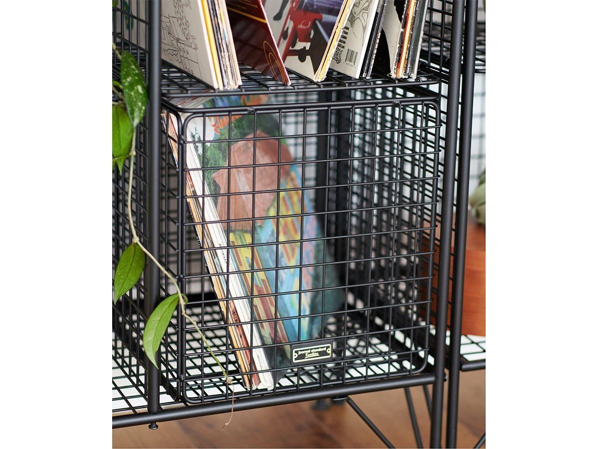【ジャーナルスタンダード ファニチャー/journal standard Furniture / GOODS】のPAXTON MESH RACK 6 GRID WIDE / パクストン メッシュラック 6グリッド ワイド インテリア・キッズ・メンズ・レディースファッション・服の通販 founy(ファニー) 　ジャケット　Jacket, Outerwear　ボックス　Boxy, Box Shape　メッシュ　Mesh, Net Fabric　モダン　Modern, Contemporary　ワイド　Wide, Wide Fit　ヴィンテージ　Vintage Style　ホーム・キャンプ・アウトドア・お取り寄せ　Home Living / Home & Lifestyle / Camping Gear / Outdoor Camping　家具・インテリア　Home Furniture & Interior. Stylish & Functional Living Spaces　収納家具・キャビネット　Storage Furniture　シェルフ・オープンラック・収納棚　Open Shelf Rack　シリーズイメージ|ID: prp329100004880137 ipo3291000000036419465