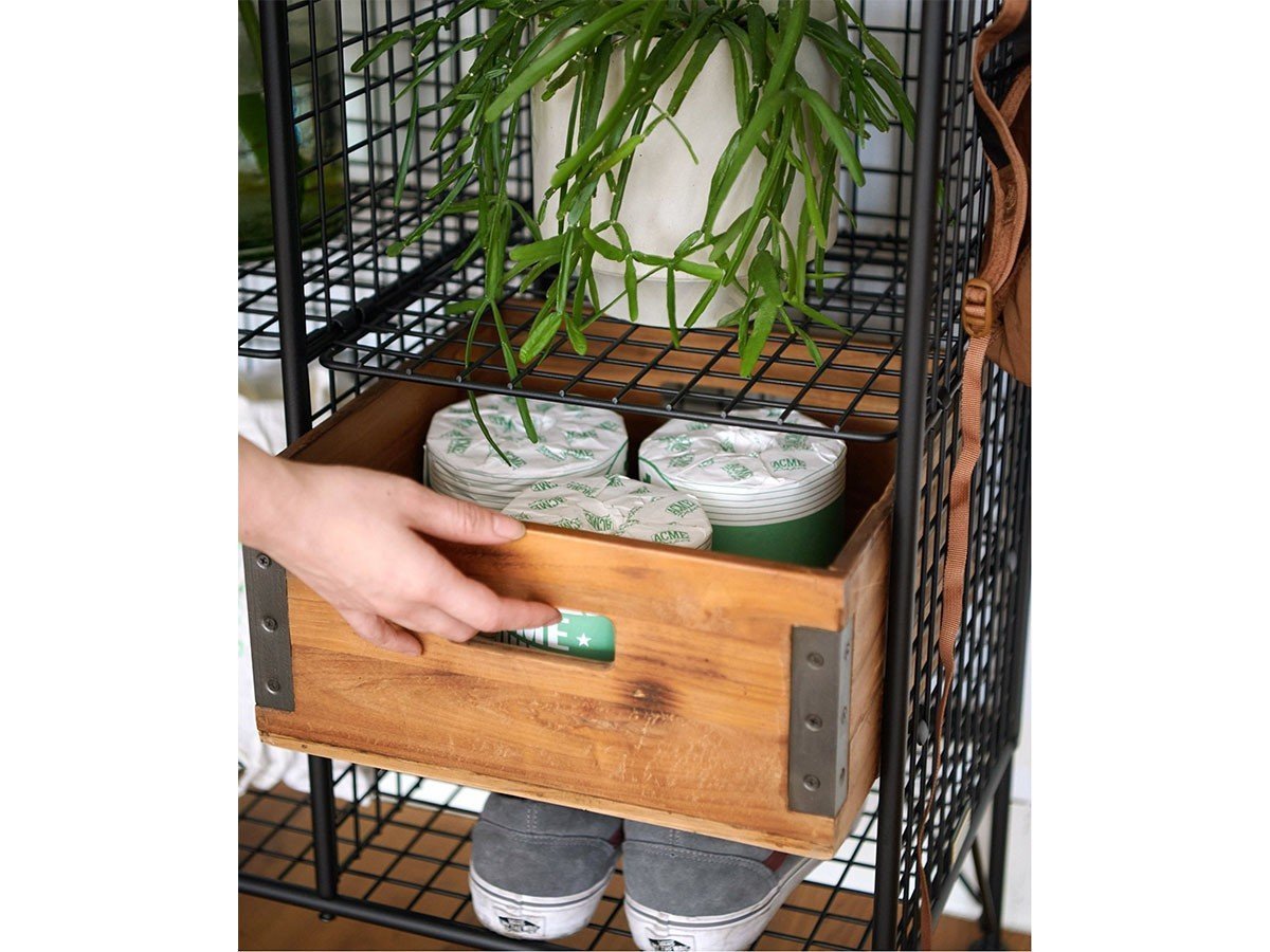 【ジャーナルスタンダード ファニチャー/journal standard Furniture / GOODS】のPAXTON MESH RACK 6 GRID WIDE / パクストン メッシュラック 6グリッド ワイド インテリア・キッズ・メンズ・レディースファッション・服の通販 founy(ファニー) 　ジャケット　Jacket, Outerwear　ボックス　Boxy, Box Shape　メッシュ　Mesh, Net Fabric　モダン　Modern, Contemporary　ワイド　Wide, Wide Fit　ヴィンテージ　Vintage Style　ホーム・キャンプ・アウトドア・お取り寄せ　Home Living / Home & Lifestyle / Camping Gear / Outdoor Camping　家具・インテリア　Home Furniture & Interior. Stylish & Functional Living Spaces　収納家具・キャビネット　Storage Furniture　シェルフ・オープンラック・収納棚　Open Shelf Rack　シリーズイメージ|ID: prp329100004880137 ipo3291000000036419470