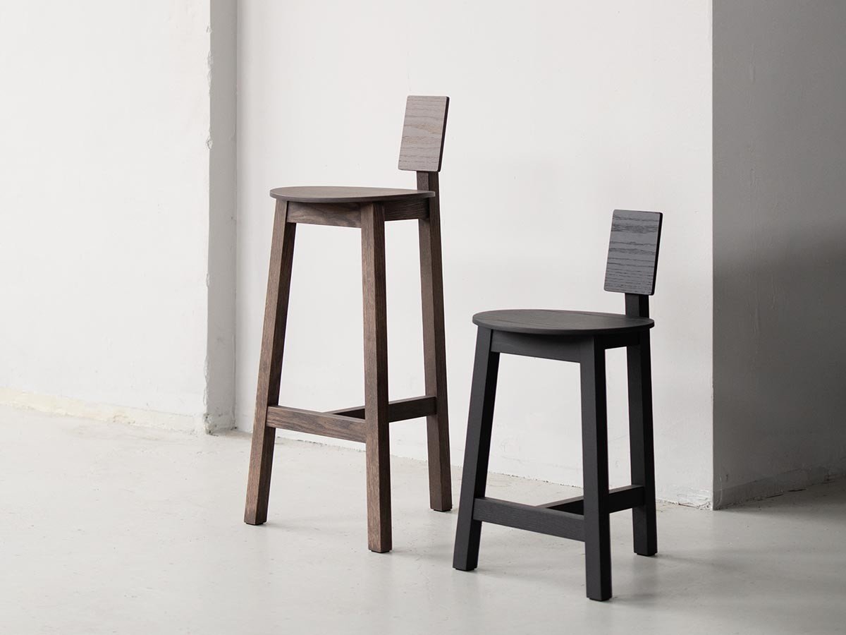 【アリアケ/ARIAKE / GOODS】のHomage Stool / オマージュ スツール インテリア・キッズ・メンズ・レディースファッション・服の通販 founy(ファニー) 　送料無料　Free Shipping　シンプル　Simple, Minimal　軽量　Lightweight, Ultra Light　ホーム・キャンプ・アウトドア・お取り寄せ　Home Living / Home & Lifestyle / Camping Gear / Outdoor Camping　家具・インテリア　Home Furniture & Interior. Stylish & Functional Living Spaces　チェア・椅子　Seating & Chairs　スツール・バースツール　Stools & Bar Stools　左:同シリーズの「カウンタースツール」、右:本商品|ID: prp329100004880225 ipo3291000000036421763