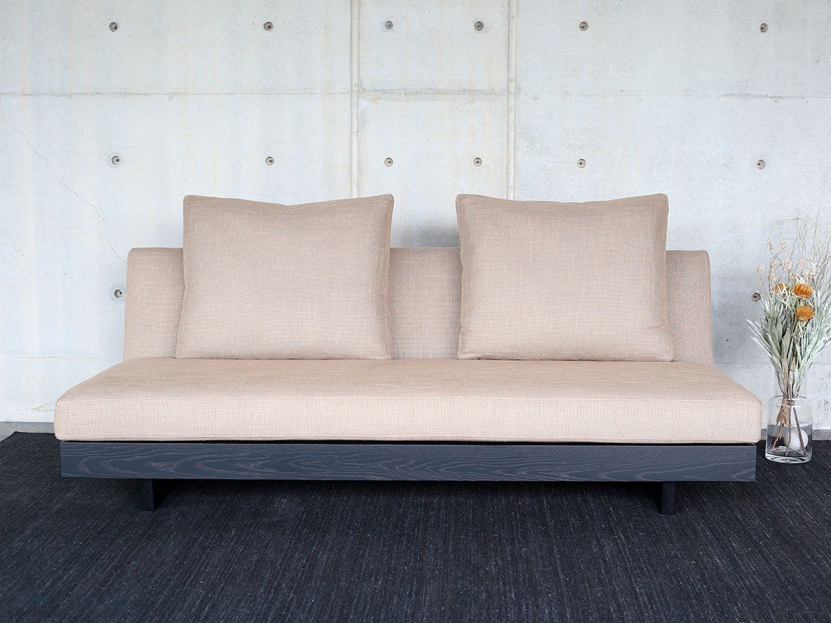 【ヌースプロジェクツ/NOUS PROJECTS / GOODS】のTORENO SOFA / トレノ ソファ インテリア・キッズ・メンズ・レディースファッション・服の通販 founy(ファニー) クッション Cushion, Throw Pillow バランス Balance, Style Balance フィット Fit, Slim Fit フェザー Feather, Feather Detail フォーム Form ホーム・キャンプ・アウトドア・お取り寄せ Home Living / Home & Lifestyle / Camping Gear / Outdoor Camping 家具・インテリア Home Furniture & Interior. Stylish & Functional Living Spaces ソファー Couches & Sofas 張地:脚部:オーク(ブラックウレタン塗装)、サイズ:幅180cm|ID: prp329100004880387 ipo3291000000036424937