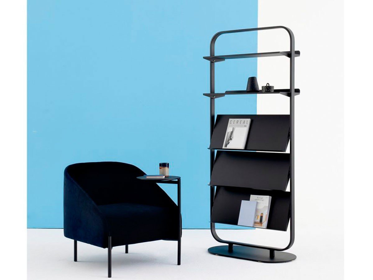 【カスカンド/Cascando / GOODS】のFocus / フォーカス インテリア・キッズ・メンズ・レディースファッション・服の通販 founy(ファニー) 　フォルム　Silhouette, Form　フレーム　Frame, Outline　雑誌　Magazine, Fashion Magazine　ホーム・キャンプ・アウトドア・お取り寄せ　Home Living / Home & Lifestyle / Camping Gear / Outdoor Camping　家具・インテリア　Home Furniture & Interior. Stylish & Functional Living Spaces　収納家具・キャビネット　Storage Furniture　シェルフ・オープンラック・収納棚　Open Shelf Rack　ホーム・キャンプ・アウトドア・お取り寄せ　Home Living / Home & Lifestyle / Camping Gear / Outdoor Camping　家具・インテリア　Home Furniture & Interior. Stylish & Functional Living Spaces　収納家具・キャビネット　Storage Furniture　本棚・マガジンスタンド　Bookshelf/Magazine Rack　トラフィックブラック|ID: prp329100004880435 ipo3291000000036425502