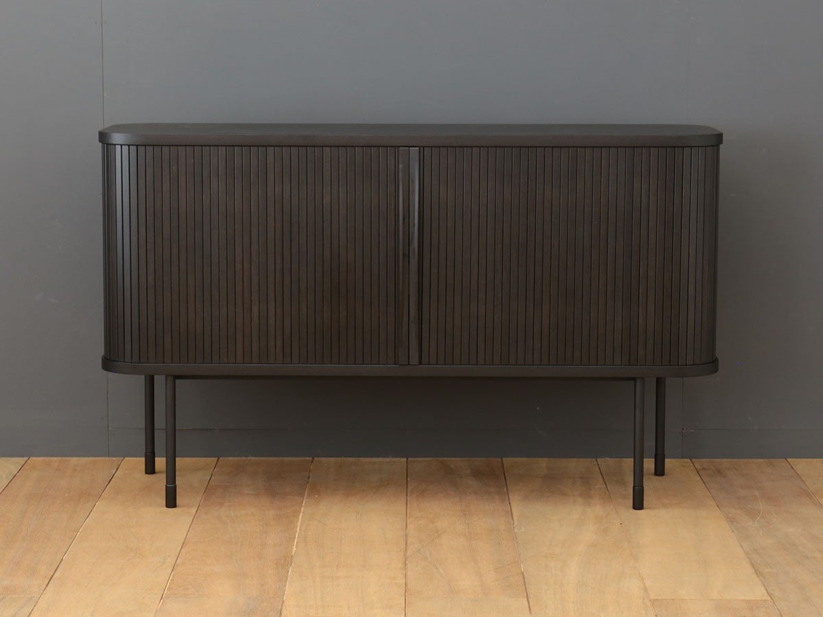 【アキ プラス/AKI+ / GOODS】のJYABARA Two Leaf Chest / ジャバラ ツーリーフ チェスト 高さ72cm インテリア・キッズ・メンズ・レディースファッション・服の通販 founy(ファニー) 　ホーム・キャンプ・アウトドア・お取り寄せ　Home Living / Home & Lifestyle / Camping Gear / Outdoor Camping　家具・インテリア　Home Furniture & Interior. Stylish & Functional Living Spaces　収納家具・キャビネット　Storage Furniture　チェスト・収納引き出し　Drawers / Storage Chest　ホーム・キャンプ・アウトドア・お取り寄せ　Home Living / Home & Lifestyle / Camping Gear / Outdoor Camping　家具・インテリア　Home Furniture & Interior. Stylish & Functional Living Spaces　収納家具・キャビネット　Storage Furniture　サイドボード・リビング収納　Cabinet / Storage Cabinet　本体ブラック、脚部サンドブラック|ID: prp329100004880481 ipo3291000000036426094