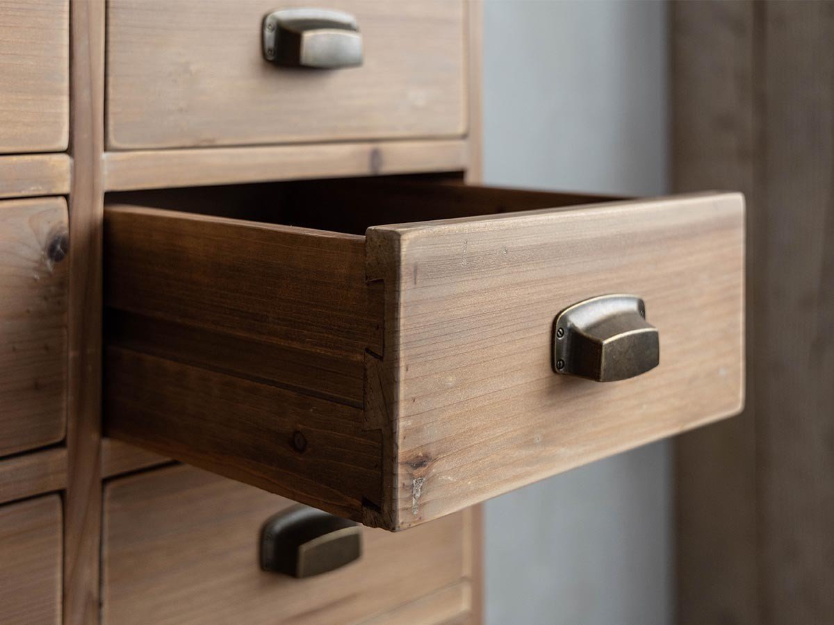 【ノットアンティークス/knot antiques / CRASH GATE / GOODS】のMIMOSA CHEST / ミモザ チェスト 幅30cm インテリア・キッズ・メンズ・レディースファッション・服の通販 founy(ファニー) 　コンパクト　Compact, Small Size　スリム　Slim, Slim Fit　テーブル　Table, Dining Table　フィット　Fit, Slim Fit　モチーフ　Motif, Design Theme　ホーム・キャンプ・アウトドア・お取り寄せ　Home Living / Home & Lifestyle / Camping Gear / Outdoor Camping　家具・インテリア　Home Furniture & Interior. Stylish & Functional Living Spaces　収納家具・キャビネット　Storage Furniture　チェスト・収納引き出し　Drawers / Storage Chest　参考イメージ|ID: prp329100004880528 ipo3291000000036426714