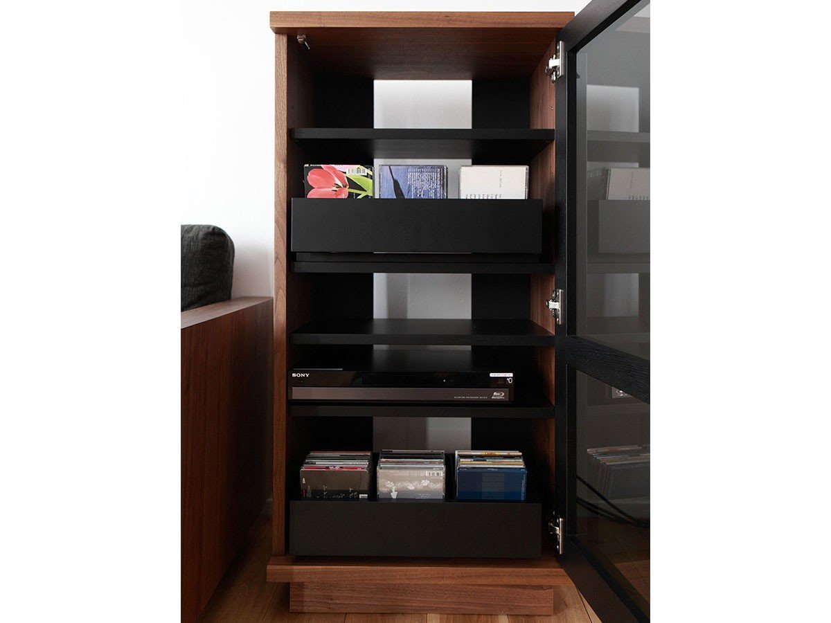 【ヒラシマ/HIRASHIMA / GOODS】のCHOCOLAT Deck Board / ショコラ デッキボード インテリア・キッズ・メンズ・レディースファッション・服の通販 founy(ファニー) 　ガラス　Glass, Glassware　シンプル　Simple, Minimal　スクエア　Square, Square Shape　ホーム・キャンプ・アウトドア・お取り寄せ　Home Living / Home & Lifestyle / Camping Gear / Outdoor Camping　家具・インテリア　Home Furniture & Interior. Stylish & Functional Living Spaces　テレビボード・テレビ台　TV Cabinets & Consoles　テレビ台・TVボード　Tv Board　オプションでスライドトレーの追加が可能です。可動棚板にスライドトレーが取り付けられるため、棚位置はお|ID: prp329100004880677 ipo3291000000036428139