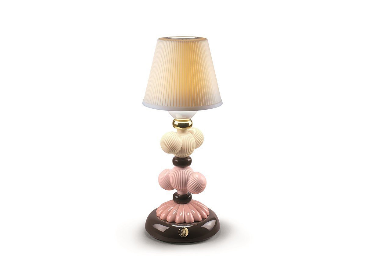 【リヤドロ/LLADRO / GOODS】のCactus Firefly Lamp / カクタス ファイヤーフライ ランプ インテリア・キッズ・メンズ・レディースファッション・服の通販 founy(ファニー) 　送料無料　Free Shipping　おすすめ　Recommended / Our Picks　コレクション　Collection, Seasonal Line　テーブル　Table, Dining Table　マグネット　Magnet, Magnetic Closure　ホーム・キャンプ・アウトドア・お取り寄せ　Home Living / Home & Lifestyle / Camping Gear / Outdoor Camping　家具・インテリア　Home Furniture & Interior. Stylish & Functional Living Spaces　ライト・照明　Lamps & Lighting Fixtures　ゴールデンフォール|ID: prp329100004881538 ipo3291000000036435893