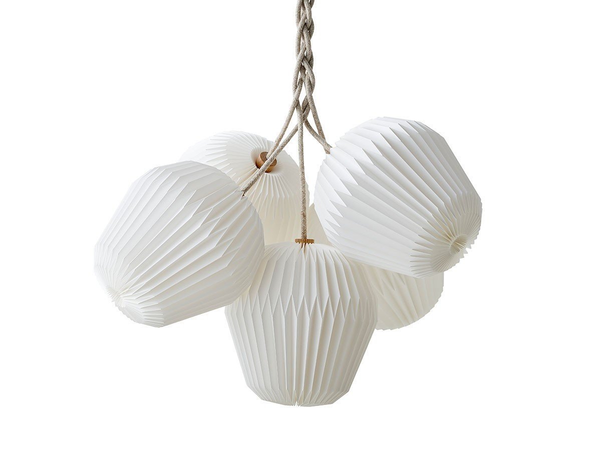 【レ クリント/LE KLINT / GOODS】のBOUQUET PENDANT 5 / ブーケ ペンダント 5 インテリア・キッズ・メンズ・レディースファッション・服の通販 founy(ファニー) 　チューリップ　Tube, Tube Top　ハンド　Hand, Handmade　フォルム　Silhouette, Form　プリーツ　Pleats, Pleated　リネン　Linen, Linen Fabric　送料無料　Free Shipping　ホーム・キャンプ・アウトドア・お取り寄せ　Home Living / Home & Lifestyle / Camping Gear / Outdoor Camping　家具・インテリア　Home Furniture & Interior. Stylish & Functional Living Spaces　ライト・照明　Lamps & Lighting Fixtures　ペンダントライト・吊り下げ照明　Pendant Light / Hanging Light Fixture　-|ID: prp329100004881791 ipo3291000000036437947