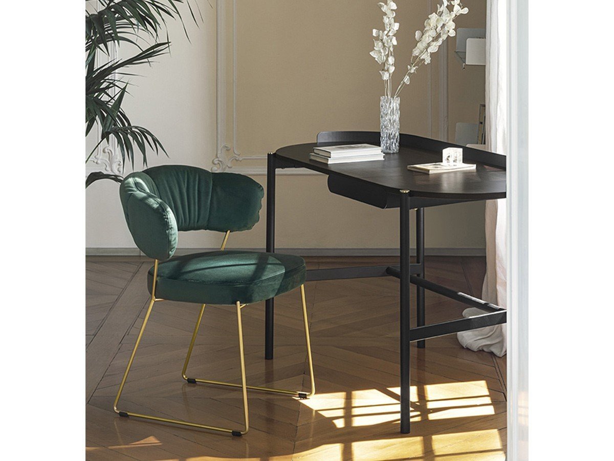 【カリガリス/Calligaris / GOODS】のQUADROTTA / クアドロッタ CS/2053 インテリア・キッズ・メンズ・レディースファッション・服の通販 founy(ファニー) 　送料無料　Free Shipping　クラシック　Classic, Timeless Style　スタイリッシュ　Stylish, Fashionable　バランス　Balance, Style Balance　フレーム　Frame, Outline　ホーム・キャンプ・アウトドア・お取り寄せ　Home Living / Home & Lifestyle / Camping Gear / Outdoor Camping　家具・インテリア　Home Furniture & Interior. Stylish & Functional Living Spaces　チェア・椅子　Seating & Chairs　ダイニングチェア・木製チェア　Dining Chairs　参考商品|ID: prp329100004882008 ipo3291000000036439826