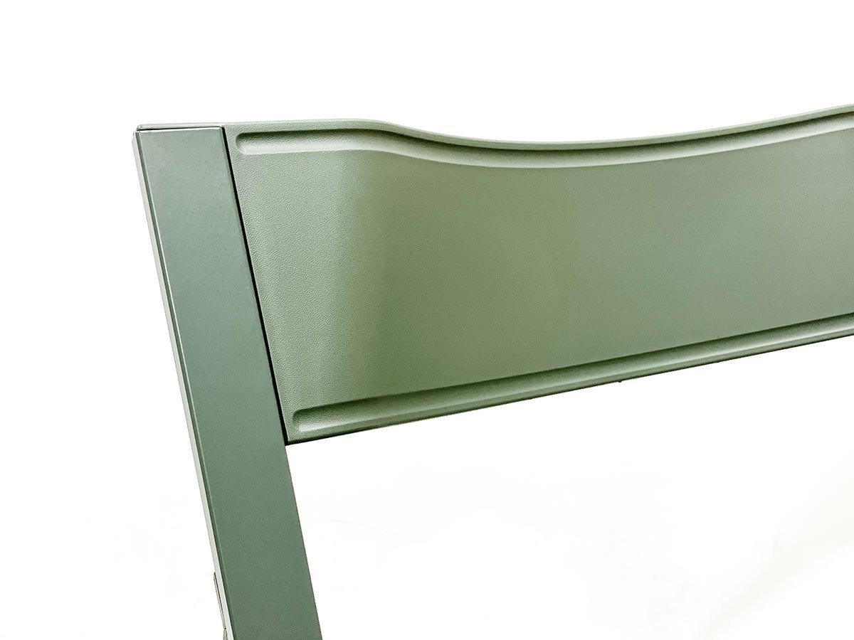 【アーメット/Arrmet / GOODS】のPocket Color / ポケット カラー 折りたたみチェア クッション付 インテリア・キッズ・メンズ・レディースファッション・服の通販 founy(ファニー) 送料無料 Free Shipping おすすめ Recommended / Our Picks クッション Cushion, Throw Pillow スリム Slim, Slim Fit フィット Fit, Slim Fit ポケット Pocket, Pocket Detail モダン Modern, Contemporary ホーム・キャンプ・アウトドア・お取り寄せ Home Living / Home & Lifestyle / Camping Gear / Outdoor Camping 家具・インテリア Home Furniture & Interior. Stylish & Functional Living Spaces チェア・椅子 Seating & Chairs 折りたたみ椅子・アウトドアチェア Folding Chairs & Patio Seats セージグリーン|ID: prp329100004882281 ipo3291000000036442223