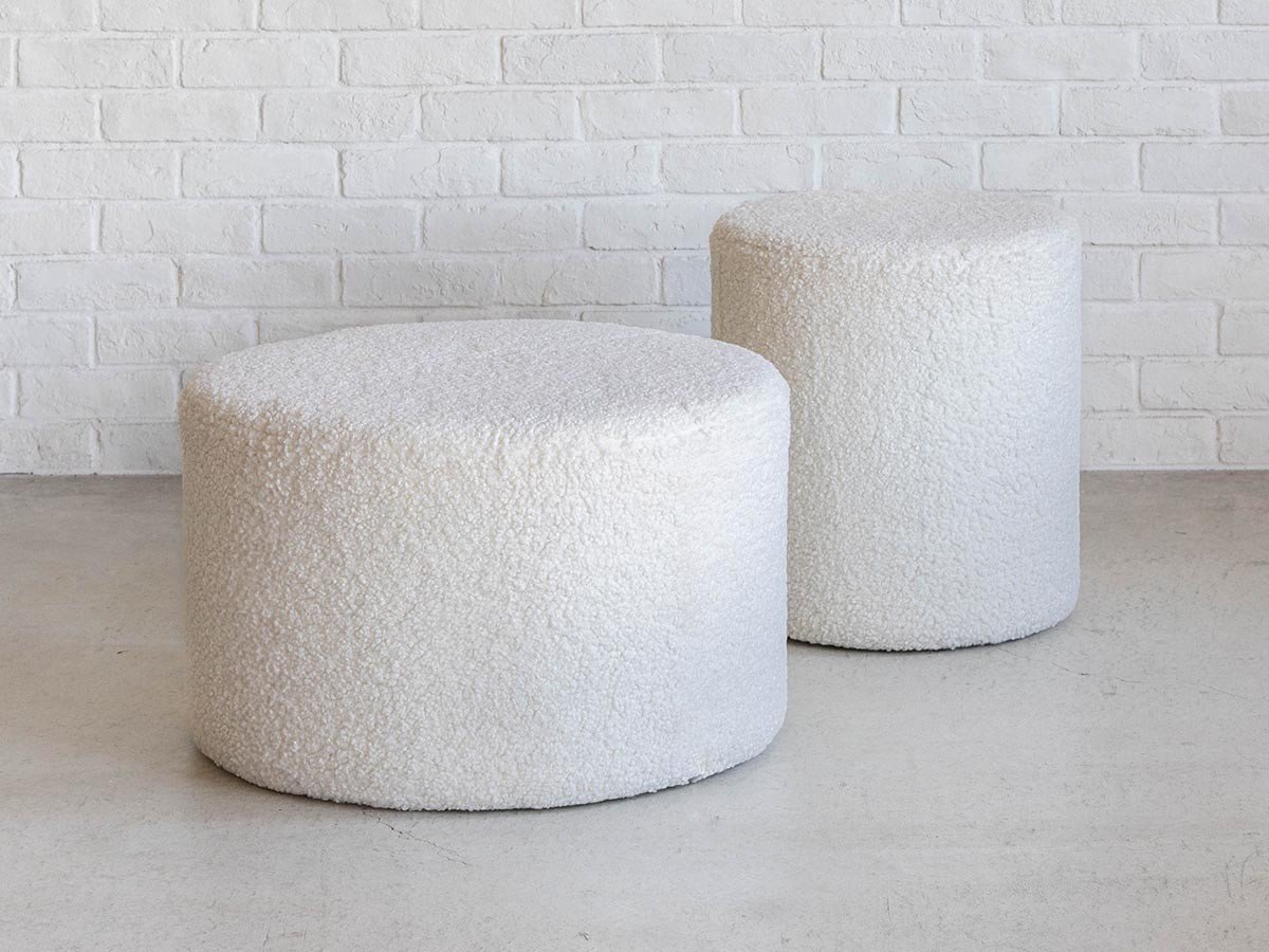 【クラッシュゲート/CRASH GATE / GOODS】のDOT STOOL / ドット スツール 直径60cm(ブークレ) インテリア・キッズ・メンズ・レディースファッション・服の通販 founy(ファニー) 　送料無料　Free Shipping　ドット　Polka Dot, Dot Pattern　モコモコ　Fuzzy, Fluffy　ホーム・キャンプ・アウトドア・お取り寄せ　Home Living / Home & Lifestyle / Camping Gear / Outdoor Camping　家具・インテリア　Home Furniture & Interior. Stylish & Functional Living Spaces　チェア・椅子　Seating & Chairs　スツール・バースツール　Stools & Bar Stools　左:本商品、右:サイズ違いの「直径40cm」|ID: prp329100004882299 ipo3291000000036442361