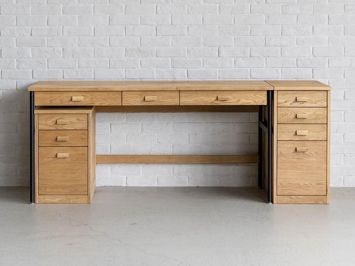 【イージーライフ/Easy Life / GOODS】のGAKUTO DESK / ガクト デスク 幅150cm インテリア・キッズ・メンズ・レディースファッション・服の通販 founy(ファニー) 　シンプル　Simple, Minimal　ステーショナリー　Stationery, Office Supplies　デスク　Desk, Work Desk　ベビー　Baby, Babywear　ホーム・キャンプ・アウトドア・お取り寄せ　Home Living / Home & Lifestyle / Camping Gear / Outdoor Camping　家具・インテリア　Home Furniture & Interior. Stylish & Functional Living Spaces　キッズ家具　Children's Furniture & Storage　キッズデスク・学習テーブル・幼児用机　Kids Desk / Study Table for Kids / Toddler Table Set　組合せ例:デスク 幅150cm(本商品)、ワゴン 3段、ワゴン 4段|ID: prp329100004882337 ipo3291000000036442716