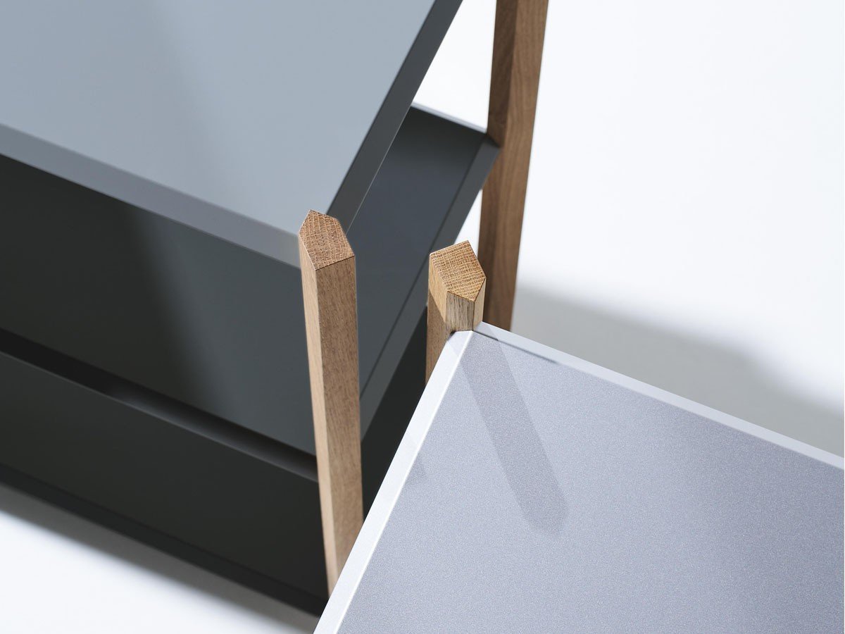 【フルクラム/Fulcrum / GOODS】のBaguette shelf 3shelves / バゲットシェルフ 3段 × 1列 インテリア・キッズ・メンズ・レディースファッション・服の通販 founy(ファニー) 　シルバー　Silver, Metallic Silver　シンプル　Simple, Minimal　テクスチャー　Texture, Textured Fabric　メタリック　Metallic, Shiny Finish　送料無料　Free Shipping　ホーム・キャンプ・アウトドア・お取り寄せ　Home Living / Home & Lifestyle / Camping Gear / Outdoor Camping　家具・インテリア　Home Furniture & Interior. Stylish & Functional Living Spaces　収納家具・キャビネット　Storage Furniture　シェルフ・オープンラック・収納棚　Open Shelf Rack　左:グレー、右:シルバー|ID: prp329100004883591 ipo3291000000036455101