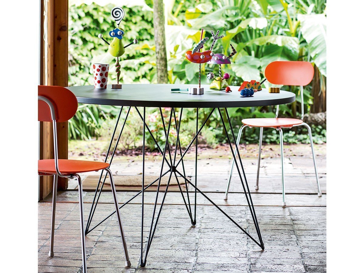 【マジス/MAGIS / GOODS】のMARIOLINA / マリオリナ(塗装脚) インテリア・キッズ・メンズ・レディースファッション・服の通販 founy(ファニー) 　イタリア　Italy　オレンジ　Orange　コンパクト　Compact, Small Size　シンプル　Simple, Minimal　フォルム　Silhouette, Form　フレーム　Frame, Outline　送料無料　Free Shipping　おすすめ　Recommended / Our Picks　ホーム・キャンプ・アウトドア・お取り寄せ　Home Living / Home & Lifestyle / Camping Gear / Outdoor Camping　家具・インテリア　Home Furniture & Interior. Stylish & Functional Living Spaces　チェア・椅子　Seating & Chairs　ダイニングチェア・木製チェア　Dining Chairs　参考イメージ|ID: prp329100004885218 ipo3291000000036468497