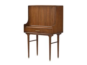 【サンダーデザイン/XANDER DESIGNS / GOODS】のJULIE VANITY DESK / ジュリー バニティデスク 人気、トレンドファッション・服の通販 founy(ファニー) コレクション Collection, Seasonal Line コンパクト Compact, Small Size デスク Desk, Work Desk レトロ Retro, Vintage Style ヴィンテージ Vintage Style ホーム・キャンプ・アウトドア・お取り寄せ Home Living / Home & Lifestyle / Camping Gear / Outdoor Camping 家具・インテリア Home Furniture & Interior. Stylish & Functional Living Spaces ミラー・ドレッサー Mirrors & Dressers 壁掛けミラー・全身鏡・スタンドミラー Wall Mirror ホーム・キャンプ・アウトドア・お取り寄せ Home Living / Home & Lifestyle / Camping Gear / Outdoor Camping 家具・インテリア Home Furniture & Interior. Stylish & Functional Living Spaces ミラー・ドレッサー Mirrors & Dressers ドレッサー・ミラー付き化粧台 Vanity Table for Bedroom |ID:prp329100004885330