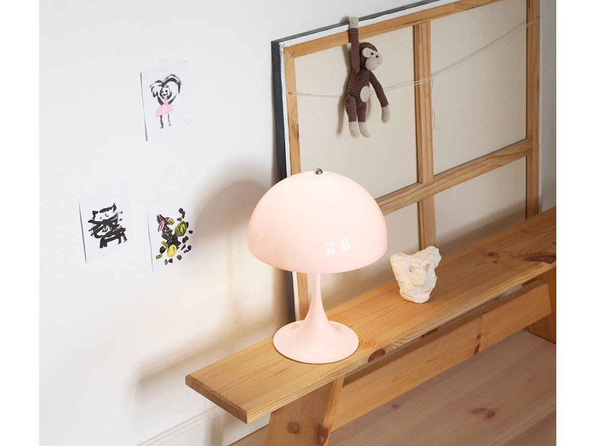 【ルイスポールセン/Louis Poulsen / GOODS】のPanthella 250 Portable V3 / パンテラ 250 ポータブル V3(オパール) インテリア・キッズ・メンズ・レディースファッション・服の通販 founy(ファニー) 　送料無料　Free Shipping　アクリル　Acrylic Material　テーブル　Table, Dining Table　ホーム・キャンプ・アウトドア・お取り寄せ　Home Living / Home & Lifestyle / Camping Gear / Outdoor Camping　家具・インテリア　Home Furniture & Interior. Stylish & Functional Living Spaces　ライト・照明　Lamps & Lighting Fixtures　オパール・ペール・ローズ|ID: prp329100004885370 ipo3291000000036470406