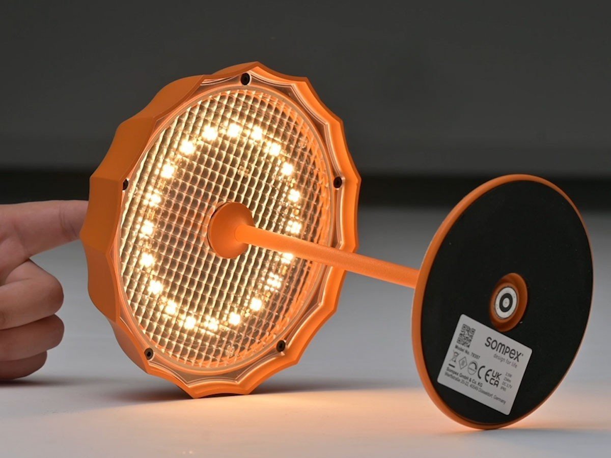 【ソンペックス/SOMPEX / GOODS】のOMBRELLINO / オンブレリーノ ポータブルライト インテリア・キッズ・メンズ・レディースファッション・服の通販 founy(ファニー) 　送料無料　Free Shipping　カラフル　Colorful Design　テーブル　Table, Dining Table　ビーチ　Beach, Seaside　フォルム　Silhouette, Form　モチーフ　Motif, Design Theme　リゾート　Resort, Vacation Style　ホーム・キャンプ・アウトドア・お取り寄せ　Home Living / Home & Lifestyle / Camping Gear / Outdoor Camping　家具・インテリア　Home Furniture & Interior. Stylish & Functional Living Spaces　ライト・照明　Lamps & Lighting Fixtures　参考イメージ|ID: prp329100004885533 ipo3291000000036471993