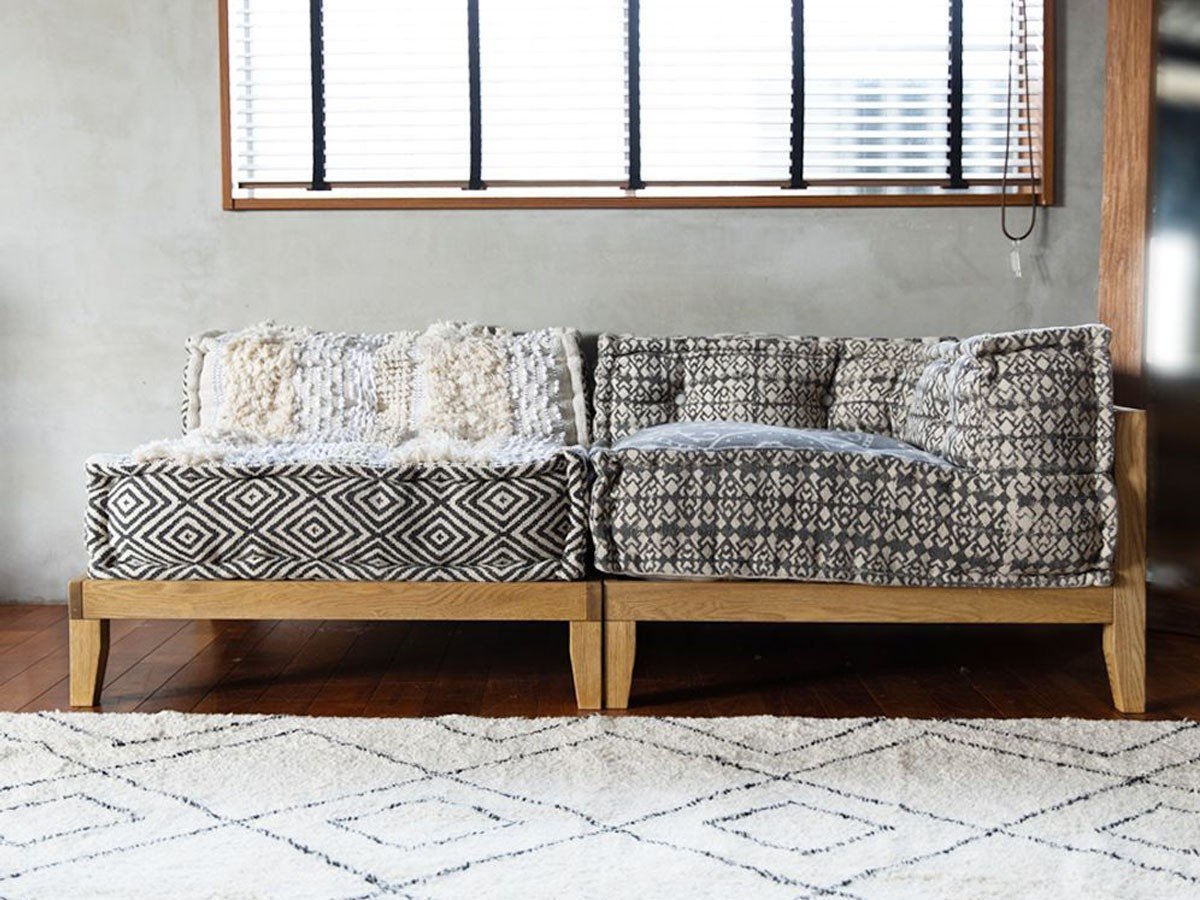 【アデペシュ/a.depeche / GOODS】のwood base L for BMS / ブロックマルチ用 ウッドベース L(アッシュ材) インテリア・キッズ・メンズ・レディースファッション・服の通販 founy(ファニー) 　ウッド　Wooden Design　ファブリック　Fabric, Textile　ブロック　Block, Solid Block Pattern　モダン　Modern, Contemporary　人気　Popular, Best Seller　ホーム・キャンプ・アウトドア・お取り寄せ　Home Living / Home & Lifestyle / Camping Gear / Outdoor Camping　家具・インテリア　Home Furniture & Interior. Stylish & Functional Living Spaces　その他 インテリア雑貨、家具　Home Decor & Furniture Extras　同シリーズの「ソファ」や「ザブオットマン」に合わせることで、高さを出してお使いいただけるウッドベース|ID: prp329100004885837 ipo3291000000036474589