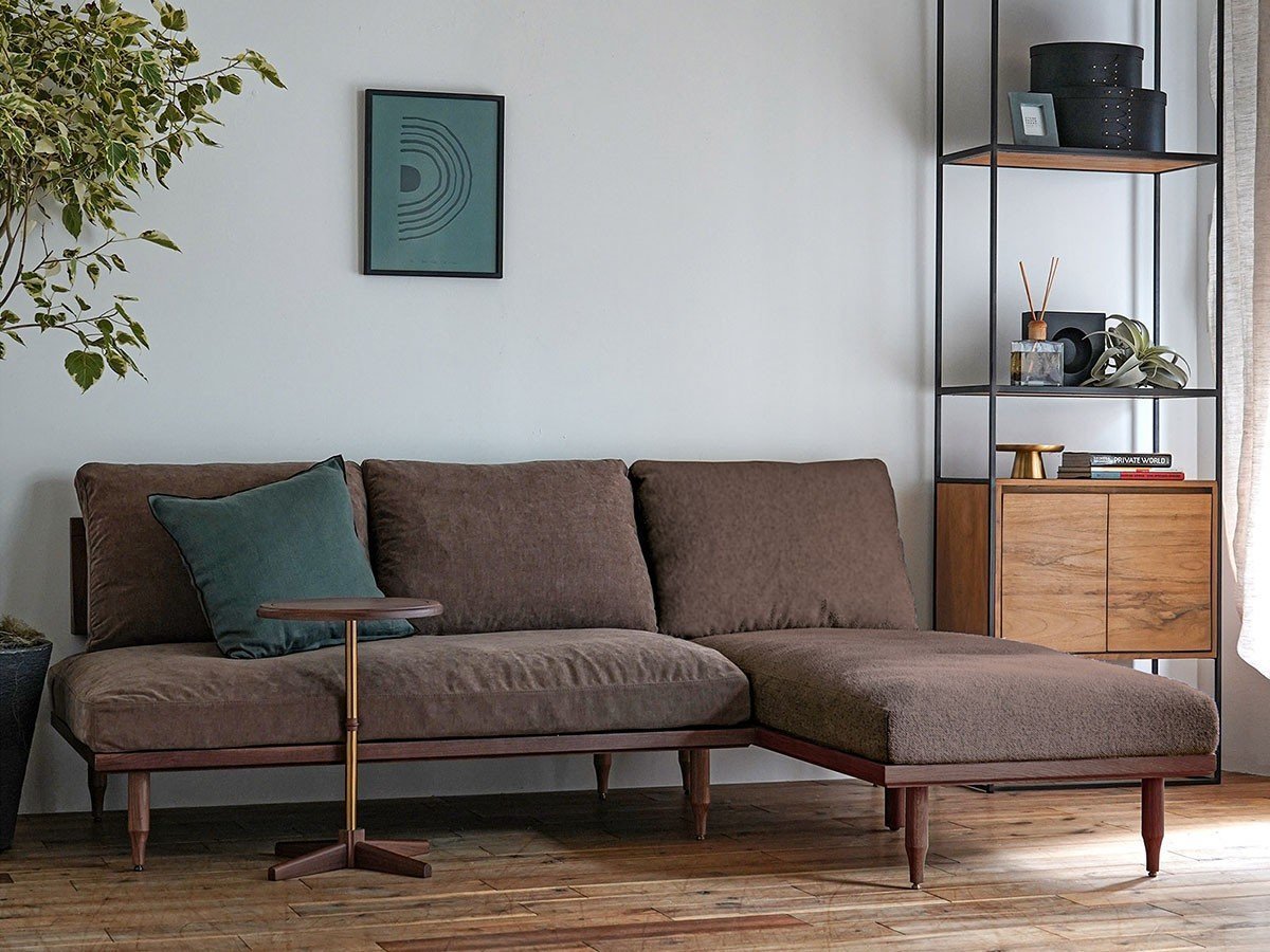 【エクリュクス/ecruxe / GOODS】のEPI 2P SOFA / エピ 2Pソファ(ウォールナット) インテリア・キッズ・メンズ・レディースファッション・服の通販 founy(ファニー) 　クッション　Cushion, Throw Pillow　コンパクト　Compact, Small Size　シリコン　Silicone, Silicone Material　台形　A-Line, Trapezoid Shape　フィット　Fit, Slim Fit　フェザー　Feather, Feather Detail　フォーム　Form　ペンシル　Pencil, Pencil Skirt　ラグジュアリー　Luxury, Elegant　送料無料　Free Shipping　ホーム・キャンプ・アウトドア・お取り寄せ　Home Living / Home & Lifestyle / Camping Gear / Outdoor Camping　家具・インテリア　Home Furniture & Interior. Stylish & Functional Living Spaces　ソファー　Couches & Sofas　シリーズの「カウチ」と組み合わせてもお使いになれます。|ID: prp329100004886019 ipo3291000000036477220