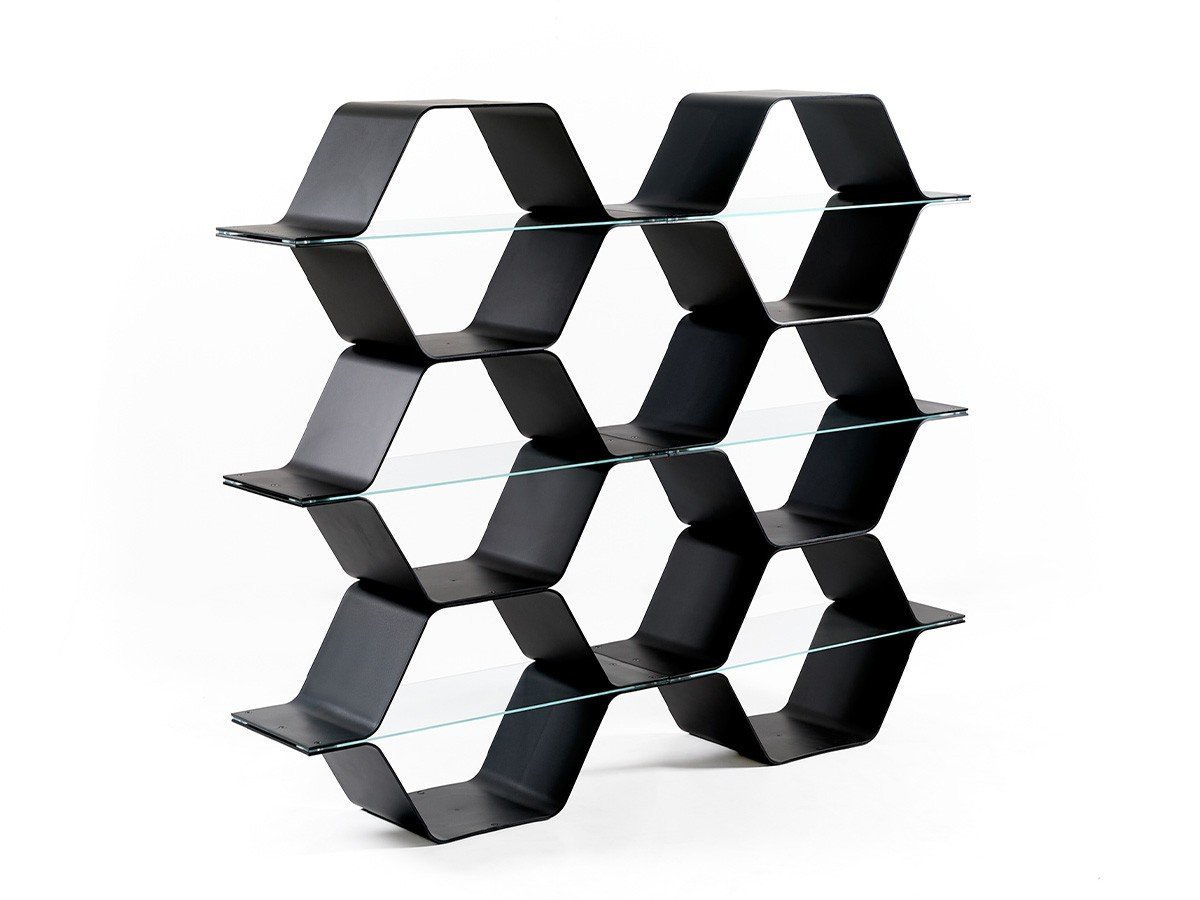 【ヘラー/Heller / GOODS】のHoneycomb Modular Shelving / ハニカム モジュラー シェルビング インテリア・キッズ・メンズ・レディースファッション・服の通販 founy(ファニー) 　ガラス　Glass, Glassware　シンプル　Simple, Minimal　フォルム　Silhouette, Form　フレーム　Frame, Outline　ホーム・キャンプ・アウトドア・お取り寄せ　Home Living / Home & Lifestyle / Camping Gear / Outdoor Camping　家具・インテリア　Home Furniture & Interior. Stylish & Functional Living Spaces　収納家具・キャビネット　Storage Furniture　シェルフ・オープンラック・収納棚　Open Shelf Rack　ブラック、タイプ:6セル|ID: prp329100004886134 ipo3291000000036478879