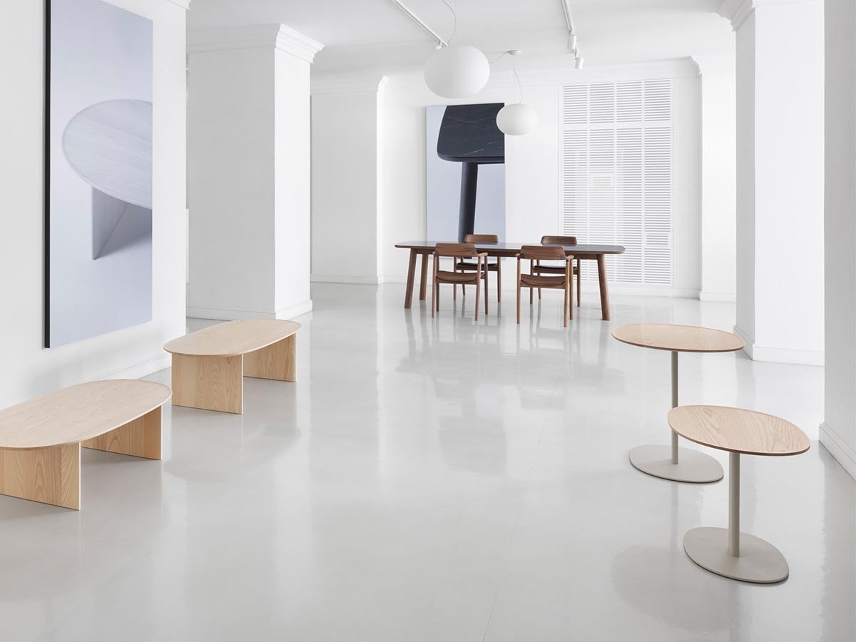 【マルニコレクション/MARUNI COLLECTION / GOODS】のSHOTO Side Table 76 / ショトウ サイドテーブル 幅76cm 楕円 インテリア・キッズ・メンズ・レディースファッション・服の通販 founy(ファニー) 　シンプル　Simple, Minimal　テーブル　Table, Dining Table　送料無料　Free Shipping　ホーム・キャンプ・アウトドア・お取り寄せ　Home Living / Home & Lifestyle / Camping Gear / Outdoor Camping　家具・インテリア　Home Furniture & Interior. Stylish & Functional Living Spaces　テーブル　Dining, Coffee & Side Tables　ローテーブル・センターテーブル　Coffee & Center Tables　ホーム・キャンプ・アウトドア・お取り寄せ　Home Living / Home & Lifestyle / Camping Gear / Outdoor Camping　家具・インテリア　Home Furniture & Interior. Stylish & Functional Living Spaces　テーブル　Dining, Coffee & Side Tables　サイドテーブル・ナイトテーブル　Side & End Tables　Photography:Nacása & Partners Inc.|ID: prp329100004886448 ipo3291000000036483388