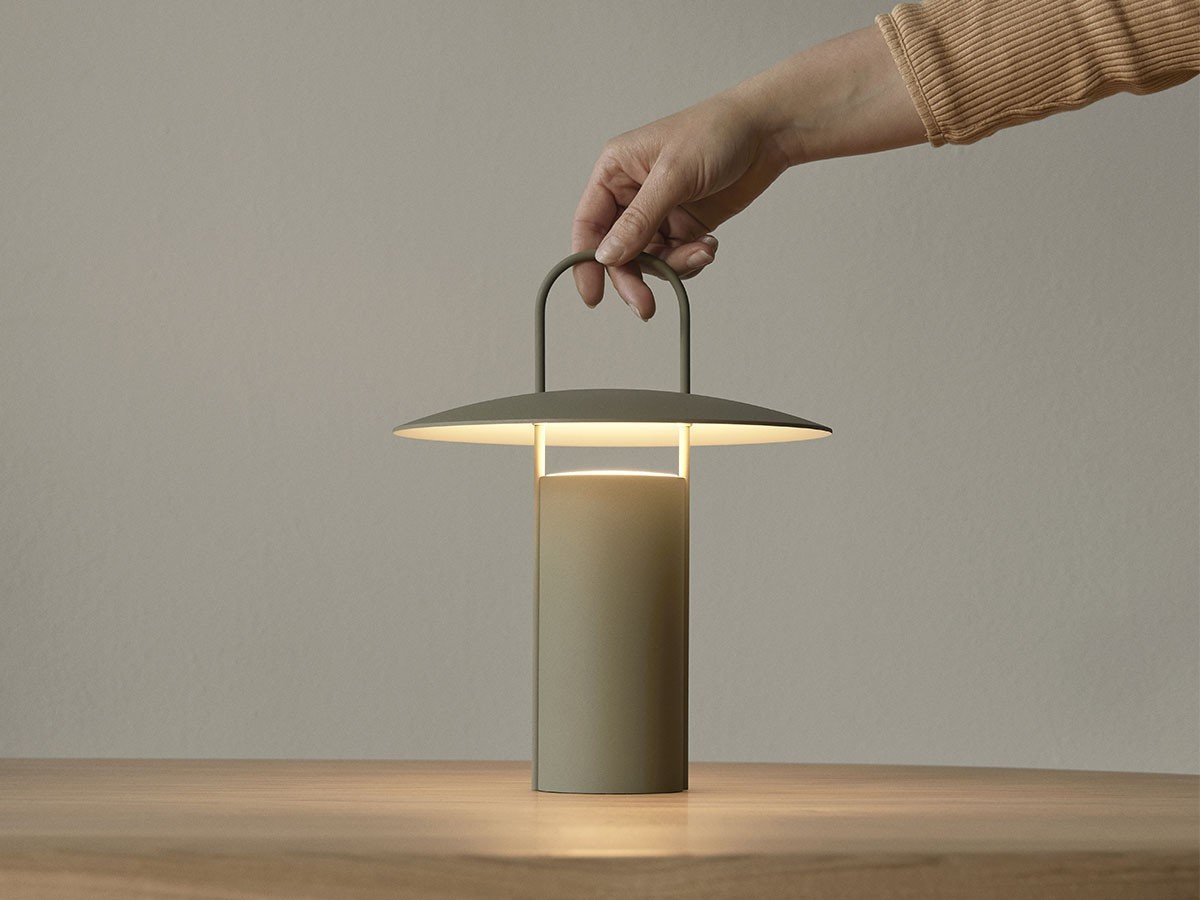 【オード コペンハーゲン/Audo Copenhagen / GOODS】のRay Table Lamp Portable / レイ テーブルランプ ポータブル 人気、トレンドファッション・服の通販 founy(ファニー) 　グラフィック　Graphic, Graphic Design　コーティング　Coating, Coated Finish　シンプル　Simple, Minimal　テーブル　Table, Dining Table　パウダー　Powder, Soft Tone　送料無料　Free Shipping　ホーム・キャンプ・アウトドア・お取り寄せ　Home Living / Home & Lifestyle / Camping Gear / Outdoor Camping　家具・インテリア　Home Furniture & Interior. Stylish & Functional Living Spaces　ライト・照明　Lamps & Lighting Fixtures　 other-1|ID: prp329100004889656 ipo3291000000036535969
