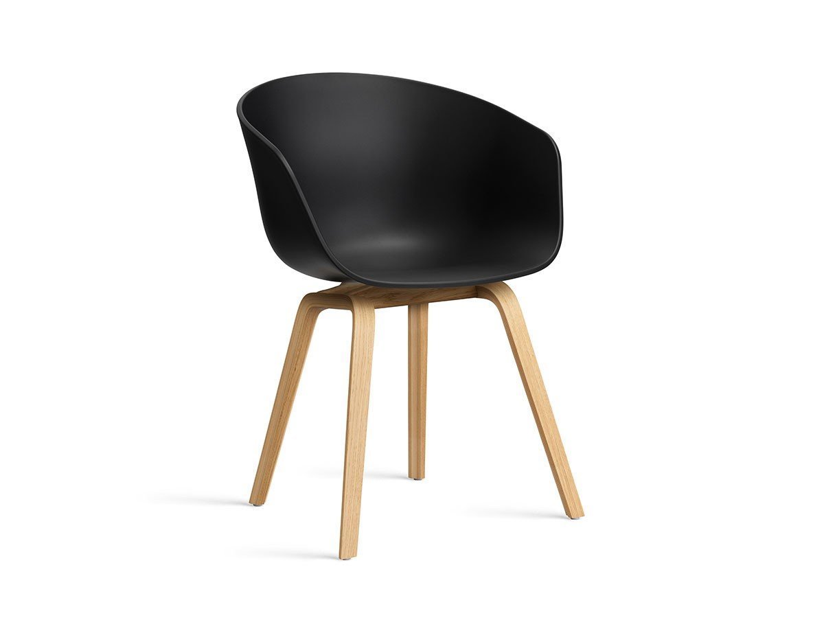 【ヘイ/HAY】のABOUT A CHAIR AAC22 2.0 / アバウト ア チェア AAC22 2.0 インテリア・キッズ・メンズ・レディースファッション・服の通販 founy(ファウニー) 　送料無料　Free Shipping　クラシック　Classic, Timeless Style　ホーム・キャンプ・アウトドア・お取り寄せ　Home Living / Home & Lifestyle / Camping Gear / Outdoor Camping　家具・インテリア　Home Furniture & Interior. Stylish & Functional Living Spaces　チェア・椅子　Seating & Chairs　ダイニングチェア・木製チェア　Dining Chairs　ブラック|ID: prp329100004889869 ipo3291000000037067043