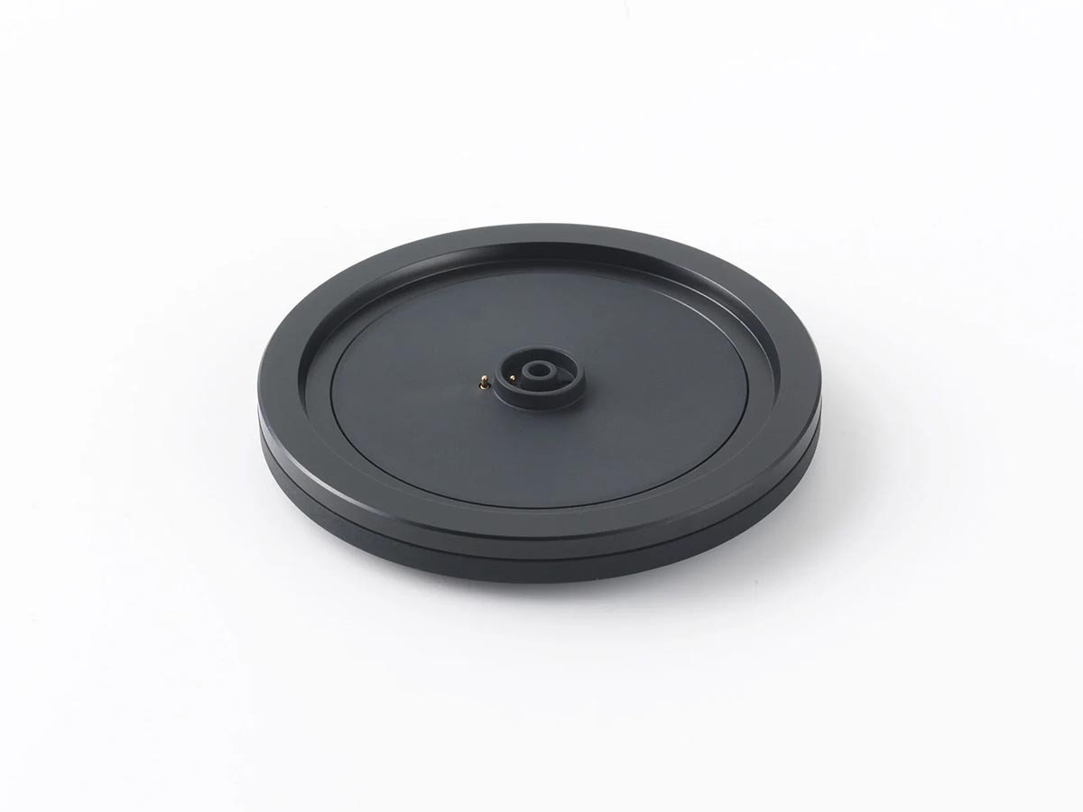 【アンビエンテック/Ambientec / GOODS】のTURN / ターン(アルミニウムブラック) インテリア・キッズ・メンズ・レディースファッション・服の通販 founy(ファニー) 　ガーデン　Garden, Gardening　テクスチャー　Texture, Textured Fabric　テーブル　Table, Dining Table　送料無料　Free Shipping　ホーム・キャンプ・アウトドア・お取り寄せ　Home Living / Home & Lifestyle / Camping Gear / Outdoor Camping　家具・インテリア　Home Furniture & Interior. Stylish & Functional Living Spaces　ライト・照明　Lamps & Lighting Fixtures　専用充電台|ID: prp329100004889932 ipo3291000000036539708