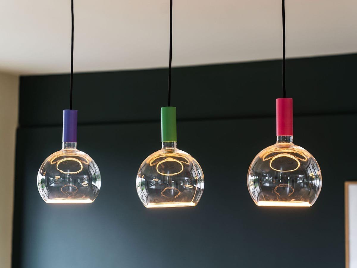 【ウェルリット/well lit / GOODS】のAZURE GLOBE / アズール グローブ インテリア・キッズ・メンズ・レディースファッション・服の通販 founy(ファニー) 　アクセサリー　Fashion Accessories　カラフル　Colorful Design　ガラス　Glass, Glassware　クラシック　Classic, Timeless Style　コレクション　Collection, Seasonal Line　シンプル　Simple, Minimal　テーブル　Table, Dining Table　送料無料　Free Shipping　おすすめ　Recommended / Our Picks　ホーム・キャンプ・アウトドア・お取り寄せ　Home Living / Home & Lifestyle / Camping Gear / Outdoor Camping　家具・インテリア　Home Furniture & Interior. Stylish & Functional Living Spaces　ライト・照明　Lamps & Lighting Fixtures　ペンダントライト・吊り下げ照明　Pendant Light / Hanging Light Fixture　ソケットの有無(左から):スピン(ペリオプティミスティック、グリーンシリーン、ピンクポジティブ)|ID: prp329100004889989 ipo3291000000036540084