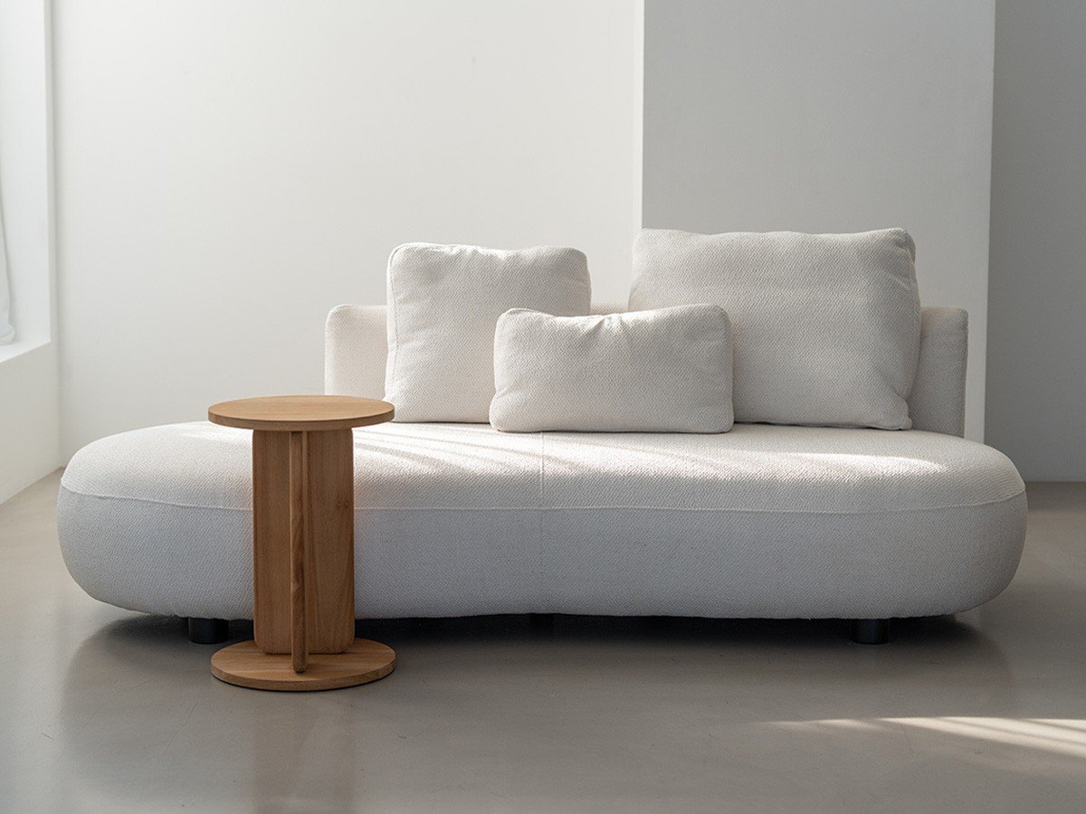 【ノーウェアライクホーム/NOWHERE LIKE HOME / GOODS】のMUFFY Sofa / マフィー ソファ インテリア・キッズ・メンズ・レディースファッション・服の通販 founy(ファニー) 　クッション　Cushion, Throw Pillow　バランス　Balance, Style Balance　ファブリック　Fabric, Textile　フィット　Fit, Slim Fit　フォルム　Silhouette, Form　ラウンド　Round, Round Neck　リネン　Linen, Linen Fabric　ホーム・キャンプ・アウトドア・お取り寄せ　Home Living / Home & Lifestyle / Camping Gear / Outdoor Camping　家具・インテリア　Home Furniture & Interior. Stylish & Functional Living Spaces　ソファー　Couches & Sofas　ルーケホワイト、背の位置:左|ID: prp329100004890146 ipo3291000000036542304