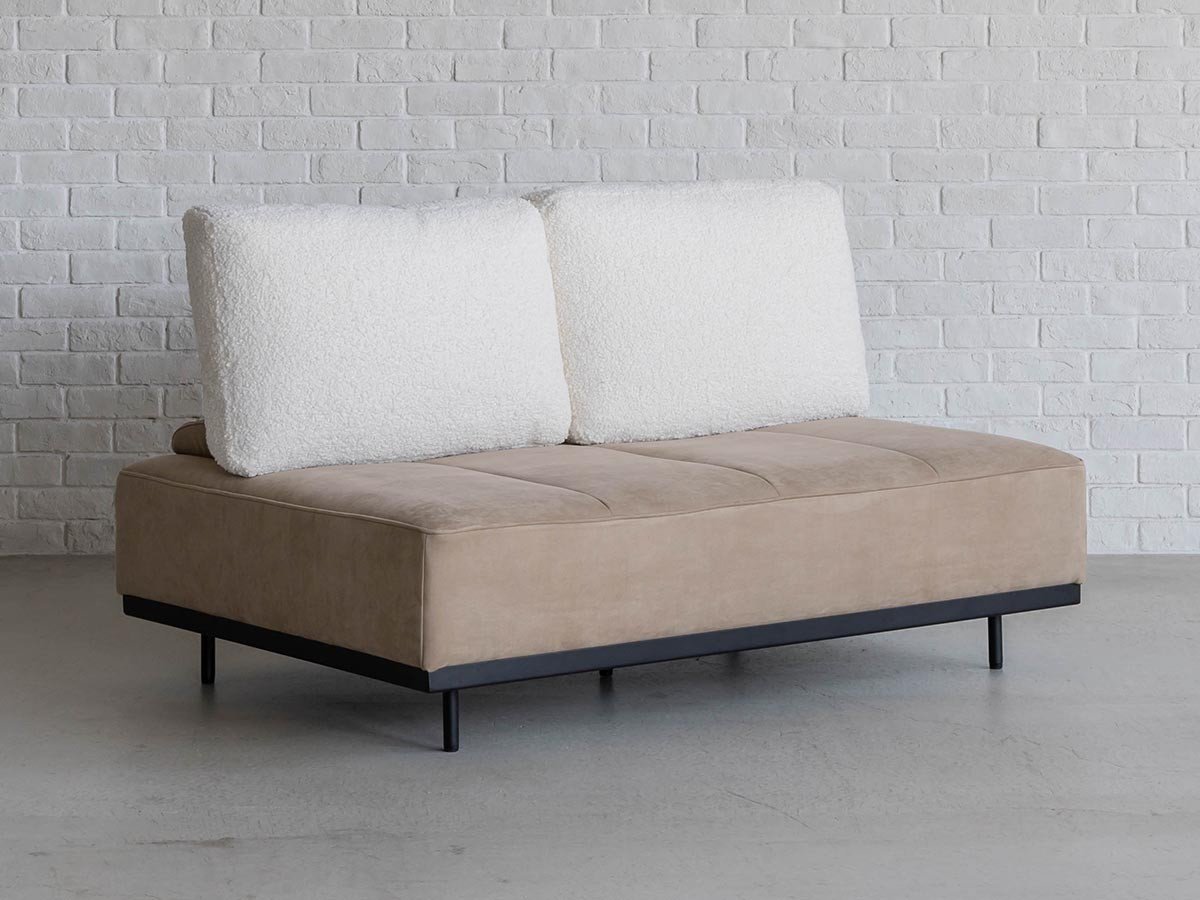 【オアシス/OASIS / GOODS】のGLOW SOFA / グロー ソファ 2人掛けベース + 背クッション2点 インテリア・キッズ・メンズ・レディースファッション・服の通販 founy(ファニー) クッション Cushion, Throw Pillow バランス Balance, Style Balance フラット Flat, Flat Shoes モコモコ Fuzzy, Fluffy モダン Modern, Contemporary ホーム・キャンプ・アウトドア・お取り寄せ Home Living / Home & Lifestyle / Camping Gear / Outdoor Camping 家具・インテリア Home Furniture & Interior. Stylish & Functional Living Spaces ソファー Couches & Sofas ベース張地:サンド(スウェード調)、背クッション張地:GL ホイップ(ブークレ)|ID: prp329100004890273 ipo3291000000036544580