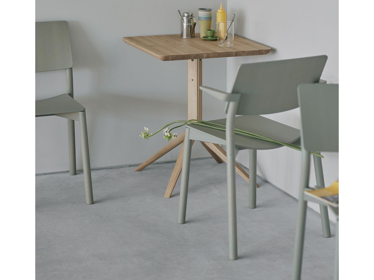 【カリモクニュースタンダード/KARIMOKU NEW STANDARD / GOODS】のSCOUT BISTRO TABLE SQUARE / スカウト ビストロ テーブル スクエア インテリア・キッズ・メンズ・レディースファッション・服の通販 founy(ファニー) 　送料無料　Free Shipping　エレガント 上品　Elegant　コンパクト　Compact, Small Size　シンプル　Simple, Minimal　スクエア　Square, Square Shape　テーブル　Table, Dining Table　ホーム・キャンプ・アウトドア・お取り寄せ　Home Living / Home & Lifestyle / Camping Gear / Outdoor Camping　家具・インテリア　Home Furniture & Interior. Stylish & Functional Living Spaces　テーブル　Dining, Coffee & Side Tables　カフェテーブル・丸型テーブル　Cafe & Bistro Tables　Photographer:Masaaki Inoue, Bouillon|ID: prp329100004890301 ipo3291000000036545032