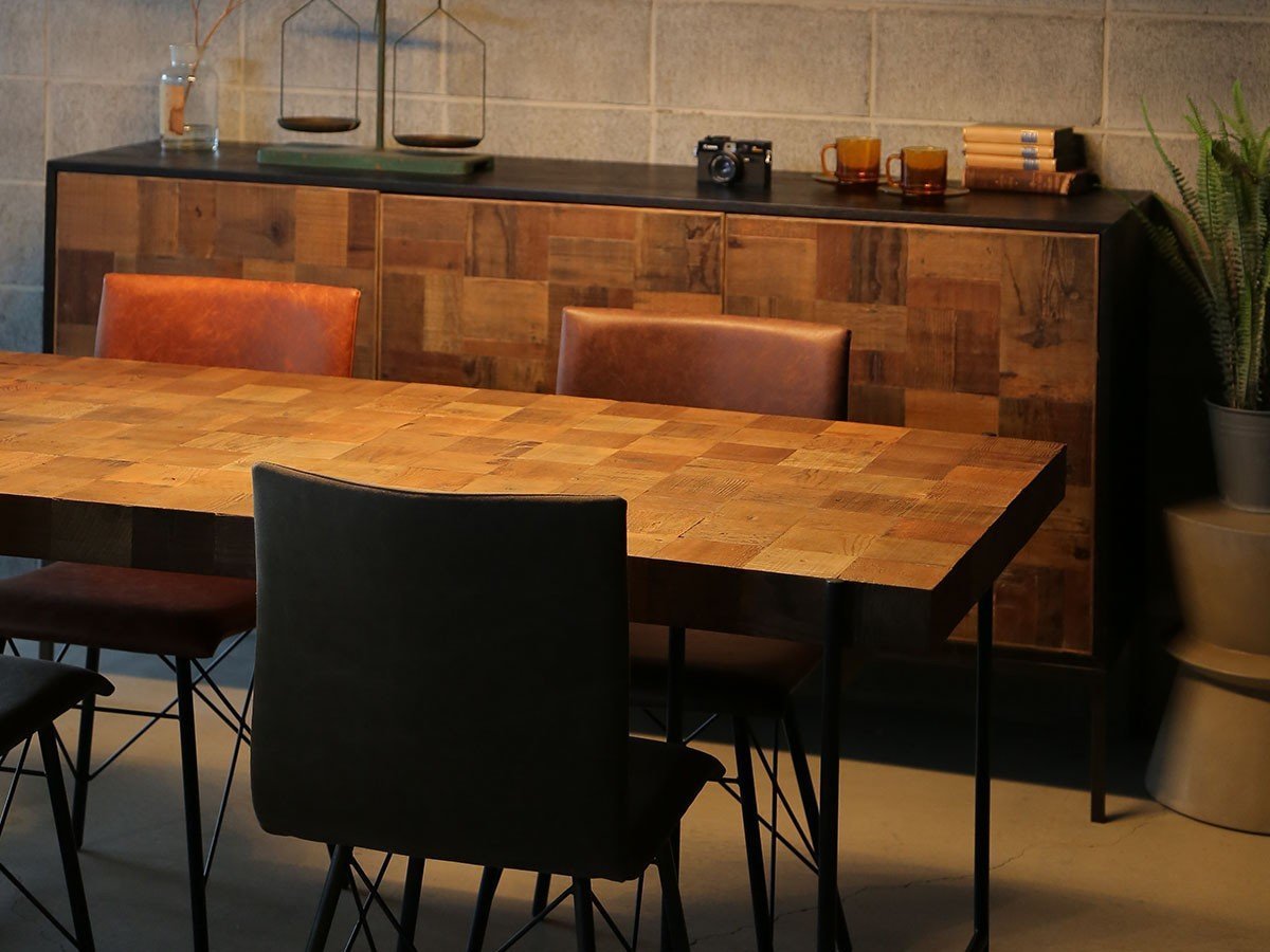 【ノットアンティークス/knot antiques / CRASH GATE / GOODS】のDARS DINING TABLE / ダース ダイニングテーブル 幅150cm インテリア・キッズ・メンズ・レディースファッション・服の通販 founy(ファニー) 　テーブル　Table, Dining Table　フォルム　Silhouette, Form　ホーム・キャンプ・アウトドア・お取り寄せ　Home Living / Home & Lifestyle / Camping Gear / Outdoor Camping　家具・インテリア　Home Furniture & Interior. Stylish & Functional Living Spaces　テーブル　Dining, Coffee & Side Tables　ダイニングテーブル・食卓テーブル　Dining Tables　参考イメージ|ID: prp329100004890375 ipo3291000000036545828