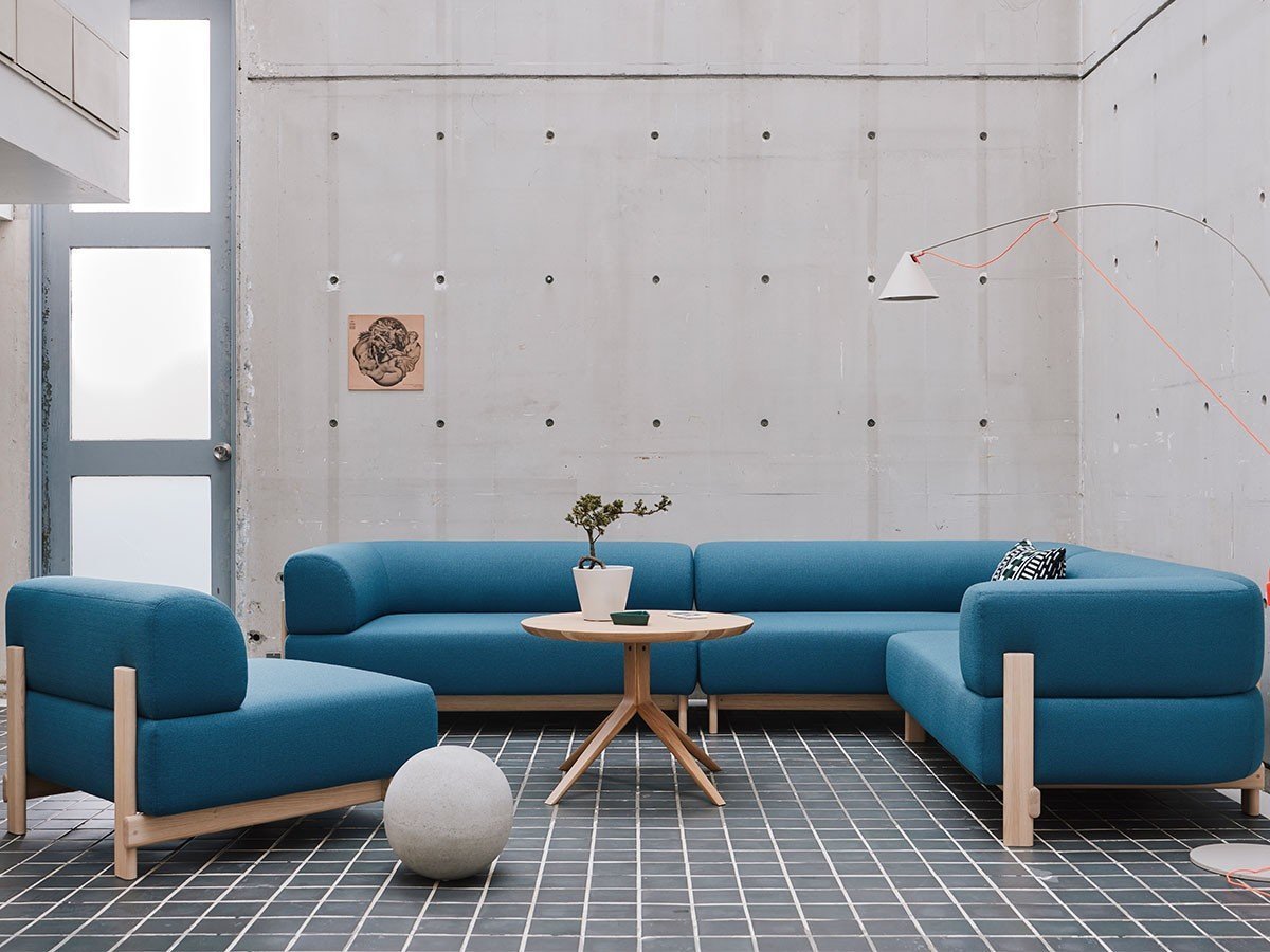 【カリモクニュースタンダード/KARIMOKU NEW STANDARD / GOODS】のELEPHANT SOFA 2-SEATER CORNER / エレファントソファー 2人掛 コーナー インテリア・キッズ・メンズ・レディースファッション・服の通販 founy(ファニー) エレガント 上品 Elegant クッション Cushion, Throw Pillow コンパクト Compact, Small Size シンプル Simple, Minimal フォルム Silhouette, Form フォーム Form フレーム Frame, Outline ホーム・キャンプ・アウトドア・お取り寄せ Home Living / Home & Lifestyle / Camping Gear / Outdoor Camping 家具・インテリア Home Furniture & Interior. Stylish & Functional Living Spaces ソファー Couches & Sofas Photographer:Masaaki Inoue, Bouillon|ID: prp329100004895971 ipo3291000000036604882