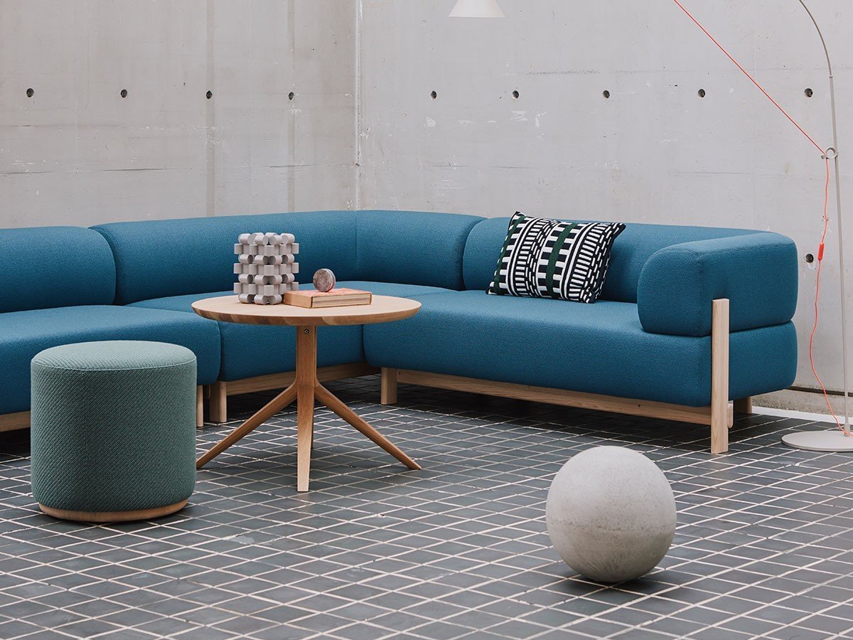 【カリモクニュースタンダード/KARIMOKU NEW STANDARD / GOODS】のELEPHANT SOFA 2-SEATER CORNER / エレファントソファー 2人掛 コーナー インテリア・キッズ・メンズ・レディースファッション・服の通販 founy(ファニー) エレガント 上品 Elegant クッション Cushion, Throw Pillow コンパクト Compact, Small Size シンプル Simple, Minimal フォルム Silhouette, Form フォーム Form フレーム Frame, Outline ホーム・キャンプ・アウトドア・お取り寄せ Home Living / Home & Lifestyle / Camping Gear / Outdoor Camping 家具・インテリア Home Furniture & Interior. Stylish & Functional Living Spaces ソファー Couches & Sofas Photographer:Masaaki Inoue, Bouillon|ID: prp329100004895971 ipo3291000000036604884