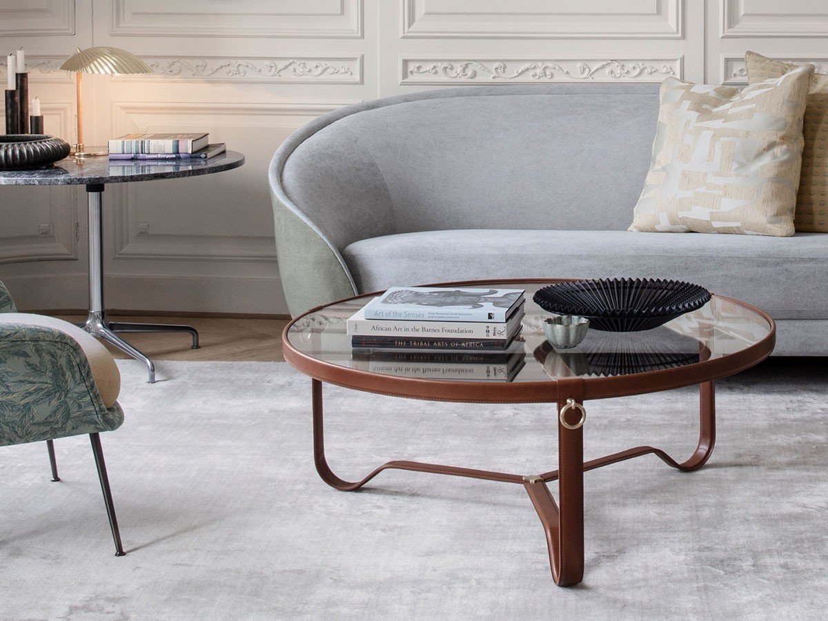 【グビ/GUBI / GOODS】のAdnet Coffee Table / アドネ コーヒーテーブル Φ700 インテリア・キッズ・メンズ・レディースファッション・服の通販 founy(ファニー) エレガント 上品 Elegant ガラス Glass, Glassware コレクション Collection, Seasonal Line テーブル Table, Dining Table フランス France, French フレーム Frame, Outline ラップ Wrap, Wrap Design ホーム・キャンプ・アウトドア・お取り寄せ Home Living / Home & Lifestyle / Camping Gear / Outdoor Camping 家具・インテリア Home Furniture & Interior. Stylish & Functional Living Spaces テーブル Dining, Coffee & Side Tables ローテーブル・センターテーブル Coffee & Center Tables 参考イメージ(タンレザー)|ID: prp329100004896433 ipo3291000000036609608