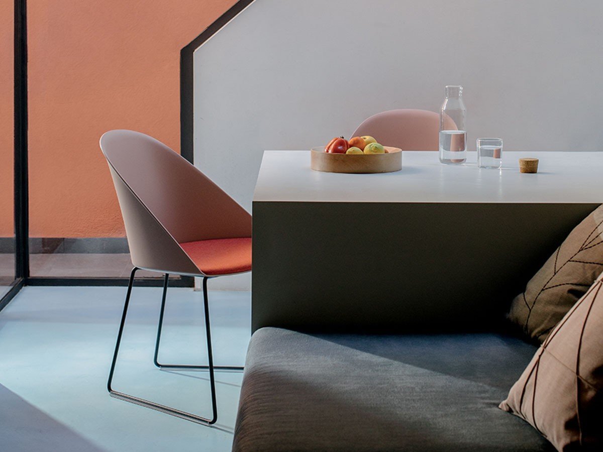 【アルペール/arper / GOODS】のCila Chair / シーラ アームレスチェア スレッド脚 インテリア・キッズ・メンズ・レディースファッション・服の通販 founy(ファニー) シンプル Simple, Minimal スリム Slim, Slim Fit ドレス Dress, One-Piece 送料無料 Free Shipping ホーム・キャンプ・アウトドア・お取り寄せ Home Living / Home & Lifestyle / Camping Gear / Outdoor Camping 家具・インテリア Home Furniture & Interior. Stylish & Functional Living Spaces チェア・椅子 Seating & Chairs ダイニングチェア・木製チェア Dining Chairs 参考イメージ|ID: prp329100004896836 ipo3291000000036614292