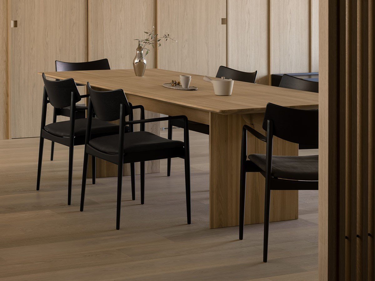 【カリモクケース/KARIMOKU CASE / GOODS】のA-DC02 / A-DC02 インテリア・キッズ・メンズ・レディースファッション・服の通販 founy(ファニー) 　コレクション　Collection, Seasonal Line　バランス　Balance, Style Balance　送料無料　Free Shipping　ホーム・キャンプ・アウトドア・お取り寄せ　Home Living / Home & Lifestyle / Camping Gear / Outdoor Camping　家具・インテリア　Home Furniture & Interior. Stylish & Functional Living Spaces　チェア・椅子　Seating & Chairs　ダイニングチェア・木製チェア　Dining Chairs　Photographer:Tomooki Kengaku|ID: prp329100004896866 ipo3291000000036615296