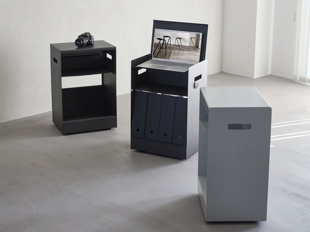 【デュエンデ/DUENDE / GOODS】のSTEEL STORAGE WAGON / スチールストレージワゴン 人気、トレンドファッション・服の通販 founy(ファニー) アクセサリー Fashion Accessories スマート Smart, Elegant デスク Desk, Work Desk ボックス Boxy, Box Shape ワーク Workwear, Utility Style 送料無料 Free Shipping ホーム・キャンプ・アウトドア・お取り寄せ Home Living / Home & Lifestyle / Camping Gear / Outdoor Camping 家具・インテリア Home Furniture & Interior. Stylish & Functional Living Spaces デスク・机 Study & Work Desks デスクワゴン・サイドワゴン Mobile Pedestal /Office Cart ホーム・キャンプ・アウトドア・お取り寄せ Home Living / Home & Lifestyle / Camping Gear / Outdoor Camping 家具・インテリア Home Furniture & Interior. Stylish & Functional Living Spaces 収納家具・キャビネット Storage Furniture チェストワゴン・移動式収納 Mobile Wagon other-1|ID: prp329100004896895 ipo3291000000036616404