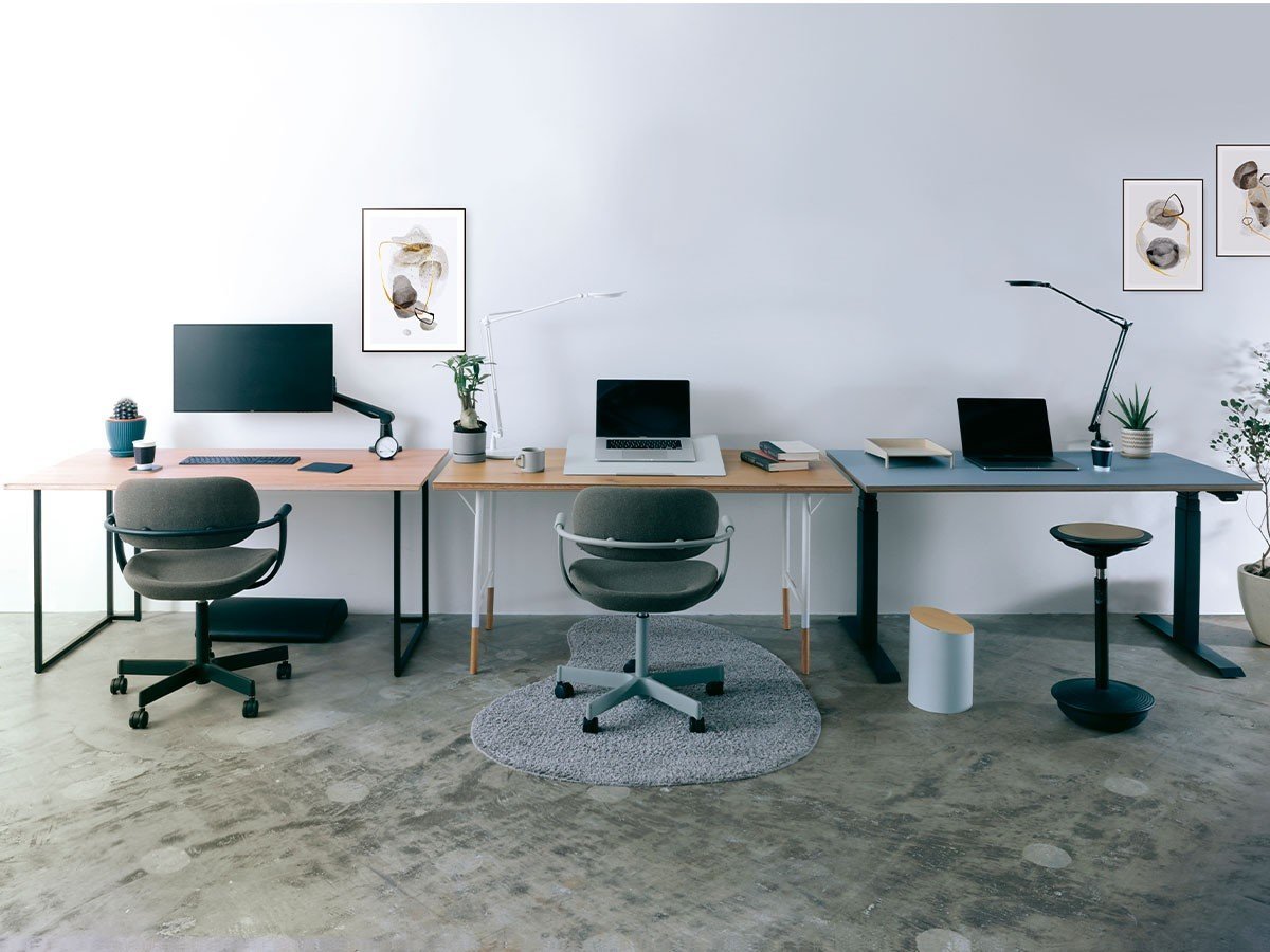 【ボーダレス/BORDERLESS / GOODS】のFeEL / フィール 電動昇降デスク(ウォールナット天板) インテリア・キッズ・メンズ・レディースファッション・服の通販 founy(ファニー) 　ウッド　Wooden Design　テーブル　Table, Dining Table　デスク　Desk, Work Desk　バランス　Balance, Style Balance　ローズ　Rose, Rose Motif　送料無料　Free Shipping　ビジネス 仕事 通勤　Business / Work / Commuting　ホーム・キャンプ・アウトドア・お取り寄せ　Home Living / Home & Lifestyle / Camping Gear / Outdoor Camping　家具・インテリア　Home Furniture & Interior. Stylish & Functional Living Spaces　その他 インテリア雑貨、家具　Home Decor & Furniture Extras　左から:「セクト」、「トウィッグ」、天板違いの「リノリウム天板 / 幅140cm」|ID: prp329100004896933 ipo3291000000036617449