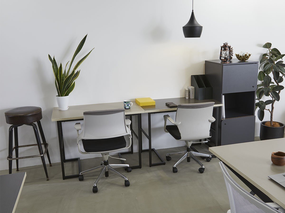 【プレゼンス ファニチャー ラボラトリー/Presence Furniture Laboratory / GOODS】のPOLTOPIA / ポルトピア デスク 幅140 × 奥行75cm インテリア・キッズ・メンズ・レディースファッション・服の通販 founy(ファニー) 　送料無料　Free Shipping　シンプル　Simple, Minimal　スリム　Slim, Slim Fit　テーブル　Table, Dining Table　デスク　Desk, Work Desk　フレーム　Frame, Outline　ホーム・キャンプ・アウトドア・お取り寄せ　Home Living / Home & Lifestyle / Camping Gear / Outdoor Camping　家具・インテリア　Home Furniture & Interior. Stylish & Functional Living Spaces　その他 インテリア雑貨、家具　Home Decor & Furniture Extras　参考イメージ|ID: prp329100004896953 ipo3291000000036617905