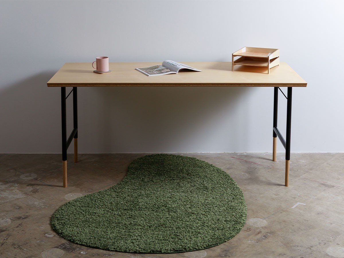 【ボーダレス/BORDERLESS / GOODS】のtwig / トウィッグ デスク(フィンランドバーチ天板) インテリア・キッズ・メンズ・レディースファッション・服の通販 founy(ファニー) ウッド Wooden Design キャンバス Canvas, Canvas Fabric テーブル Table, Dining Table デスク Desk, Work Desk フォルム Silhouette, Form フレーム Frame, Outline ローズ Rose, Rose Motif 送料無料 Free Shipping ホーム・キャンプ・アウトドア・お取り寄せ Home Living / Home & Lifestyle / Camping Gear / Outdoor Camping 家具・インテリア Home Furniture & Interior. Stylish & Functional Living Spaces テーブル Dining, Coffee & Side Tables ダイニングテーブル・食卓テーブル Dining Tables サイズ:幅140 × 奥行70cm、脚部ブラック|ID: prp329100004896964 ipo3291000000036618100