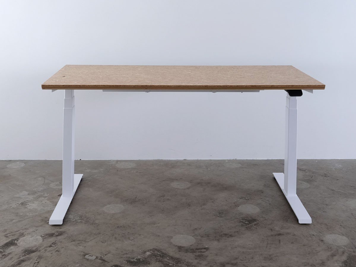 【ボーダレス/BORDERLESS / GOODS】のFeEL / フィール 電動昇降デスク(OSB天板) インテリア・キッズ・メンズ・レディースファッション・服の通販 founy(ファニー) 　ウッド　Wooden Design　テーブル　Table, Dining Table　デスク　Desk, Work Desk　バランス　Balance, Style Balance　ローズ　Rose, Rose Motif　送料無料　Free Shipping　おすすめ　Recommended / Our Picks　ビジネス 仕事 通勤　Business / Work / Commuting　ホーム・キャンプ・アウトドア・お取り寄せ　Home Living / Home & Lifestyle / Camping Gear / Outdoor Camping　家具・インテリア　Home Furniture & Interior. Stylish & Functional Living Spaces　その他 インテリア雑貨、家具　Home Decor & Furniture Extras　サイズ:幅140cm|ID: prp329100004897002 ipo3291000000036619177