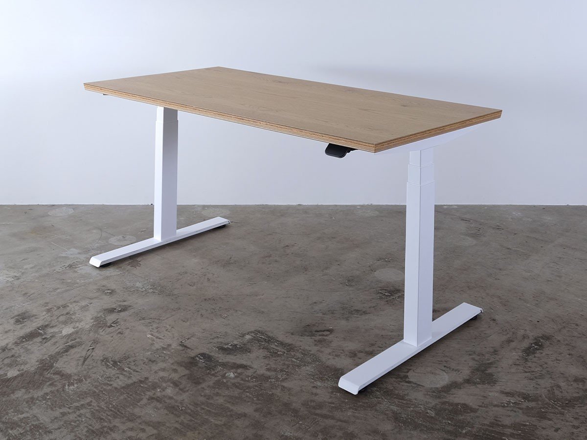 【ボーダレス/BORDERLESS / GOODS】のFeEL / フィール 電動昇降デスク(ノティッドオーク天板) インテリア・キッズ・メンズ・レディースファッション・服の通販 founy(ファニー) 　ウッド　Wooden Design　テーブル　Table, Dining Table　デスク　Desk, Work Desk　バランス　Balance, Style Balance　ローズ　Rose, Rose Motif　送料無料　Free Shipping　ビジネス 仕事 通勤　Business / Work / Commuting　ホーム・キャンプ・アウトドア・お取り寄せ　Home Living / Home & Lifestyle / Camping Gear / Outdoor Camping　家具・インテリア　Home Furniture & Interior. Stylish & Functional Living Spaces　その他 インテリア雑貨、家具　Home Decor & Furniture Extras　脚部ホワイト、サイズ:幅140cm|ID: prp329100004897006 ipo3291000000036619345