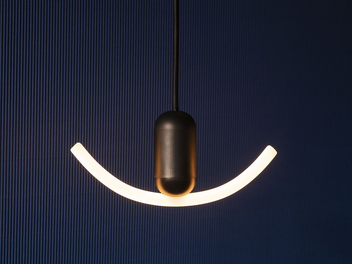 【ビーム/BEEM / GOODS】のPendant Holder + Bulb Smile02 / ペンダントホルダー + バルブ(スマイル02) インテリア・キッズ・メンズ・レディースファッション・服の通販 founy(ファニー) 　ガラス　Glass, Glassware　シンプル　Simple, Minimal　ストレート　Straight, Straight Cut　送料無料　Free Shipping　ホーム・キャンプ・アウトドア・お取り寄せ　Home Living / Home & Lifestyle / Camping Gear / Outdoor Camping　家具・インテリア　Home Furniture & Interior. Stylish & Functional Living Spaces　ライト・照明　Lamps & Lighting Fixtures　ペンダントライト・吊り下げ照明　Pendant Light / Hanging Light Fixture　-|ID: prp329100004897090 ipo3291000000036622580