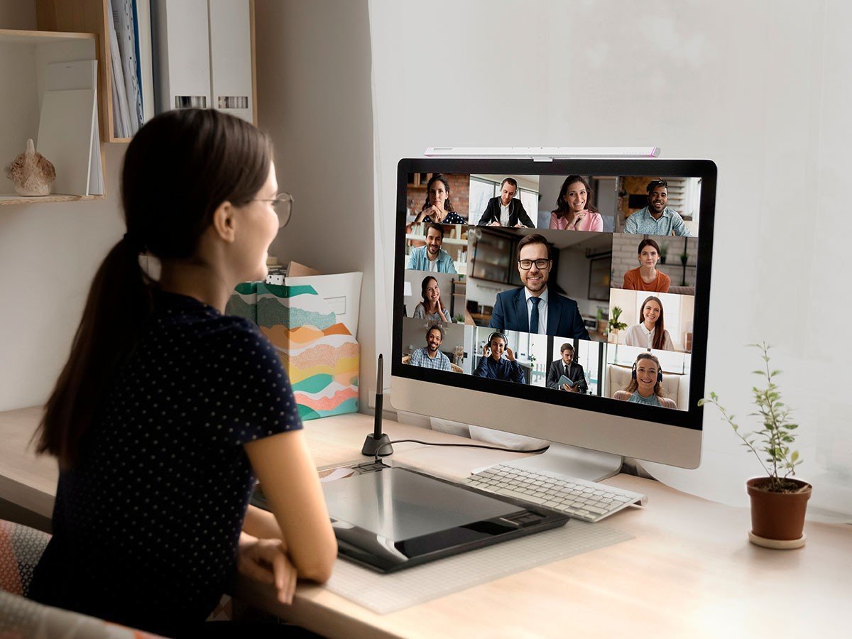 【フライミーワーク/FLYMEe Work / GOODS】のLED DESK LIGHT / LEDデスクライト #112046 インテリア・キッズ・メンズ・レディースファッション・服の通販 founy(ファニー) 　スタイリッシュ　Stylish, Fashionable　スプリング　Spring, Spring Collection　スポーツ　Sports, Activewear　スマート　Smart, Elegant　デスク　Desk, Work Desk　フェイス　Face, Facial Design　送料無料　Free Shipping　日本製　Made In Japan　ホーム・キャンプ・アウトドア・お取り寄せ　Home Living / Home & Lifestyle / Camping Gear / Outdoor Camping　家具・インテリア　Home Furniture & Interior. Stylish & Functional Living Spaces　ライト・照明　Lamps & Lighting Fixtures　デスクライト・卓上照明　Desk Lamp / Table Lamp / Study Light　オンラインミーティング時に重宝するフェイスライト機能。|ID: prp329100004897143 ipo3291000000036623672