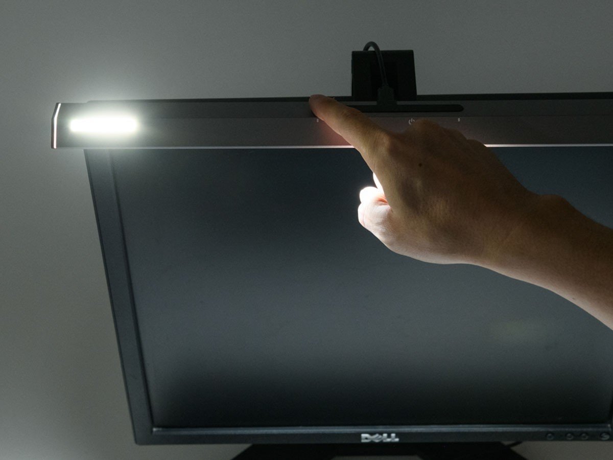 【フライミーワーク/FLYMEe Work / GOODS】のLED DESK LIGHT / LEDデスクライト #112046 インテリア・キッズ・メンズ・レディースファッション・服の通販 founy(ファニー) 　スタイリッシュ　Stylish, Fashionable　スプリング　Spring, Spring Collection　スポーツ　Sports, Activewear　スマート　Smart, Elegant　デスク　Desk, Work Desk　フェイス　Face, Facial Design　送料無料　Free Shipping　日本製　Made In Japan　ホーム・キャンプ・アウトドア・お取り寄せ　Home Living / Home & Lifestyle / Camping Gear / Outdoor Camping　家具・インテリア　Home Furniture & Interior. Stylish & Functional Living Spaces　ライト・照明　Lamps & Lighting Fixtures　デスクライト・卓上照明　Desk Lamp / Table Lamp / Study Light　タッチするごとに5段階で調色します。|ID: prp329100004897143 ipo3291000000036623682