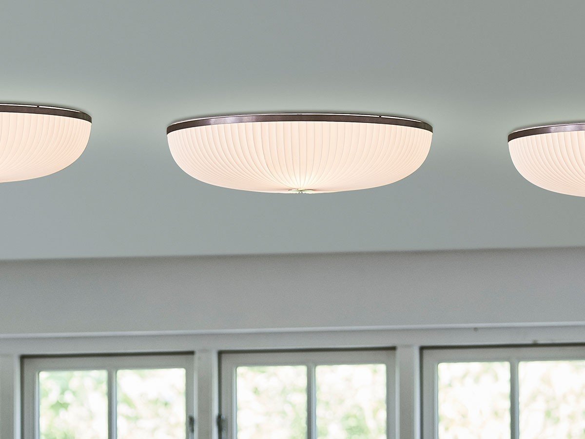 【レ クリント/LE KLINT / GOODS】のLAMELLA CEILING 35 / ラメラ シーリング 35 インテリア・キッズ・メンズ・レディースファッション・服の通販 founy(ファニー) 　傘　Umbrella, Parasol　シルバー　Silver, Metallic Silver　シンプル　Simple, Minimal　ハンド　Hand, Handmade　フォルム　Silhouette, Form　プリーツ　Pleats, Pleated　メタル　Metal, Metal Parts　送料無料　Free Shipping　ホーム・キャンプ・アウトドア・お取り寄せ　Home Living / Home & Lifestyle / Camping Gear / Outdoor Camping　家具・インテリア　Home Furniture & Interior. Stylish & Functional Living Spaces　ライト・照明　Lamps & Lighting Fixtures　シーリングライト・天井照明　Ceiling Light / Flush Mount Light　参考イメージ|ID: prp329100004897231 ipo3291000000036625181